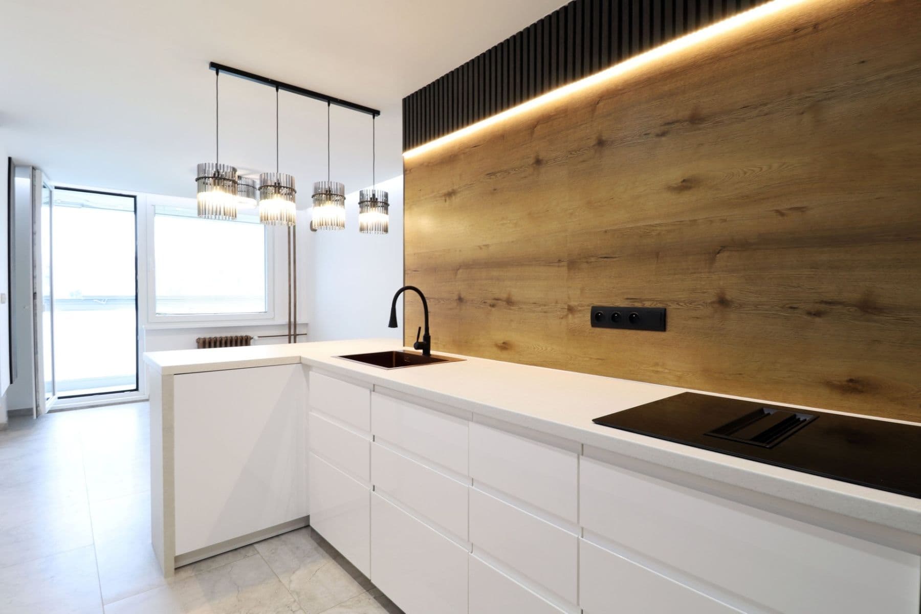 1 bedroom with open-plan kitchen flat to rent, 43 m², Kurčatovova, Prague, Prague 1 bedroom with open-plan kitchen flat to rent, 43 m², Kurčatovova, Prague, Prague