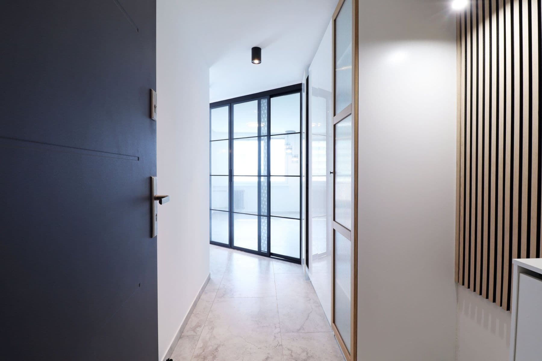 1 bedroom with open-plan kitchen flat to rent, 43 m², Kurčatovova, Prague, Prague 1 bedroom with open-plan kitchen flat to rent, 43 m², Kurčatovova, Prague, Prague