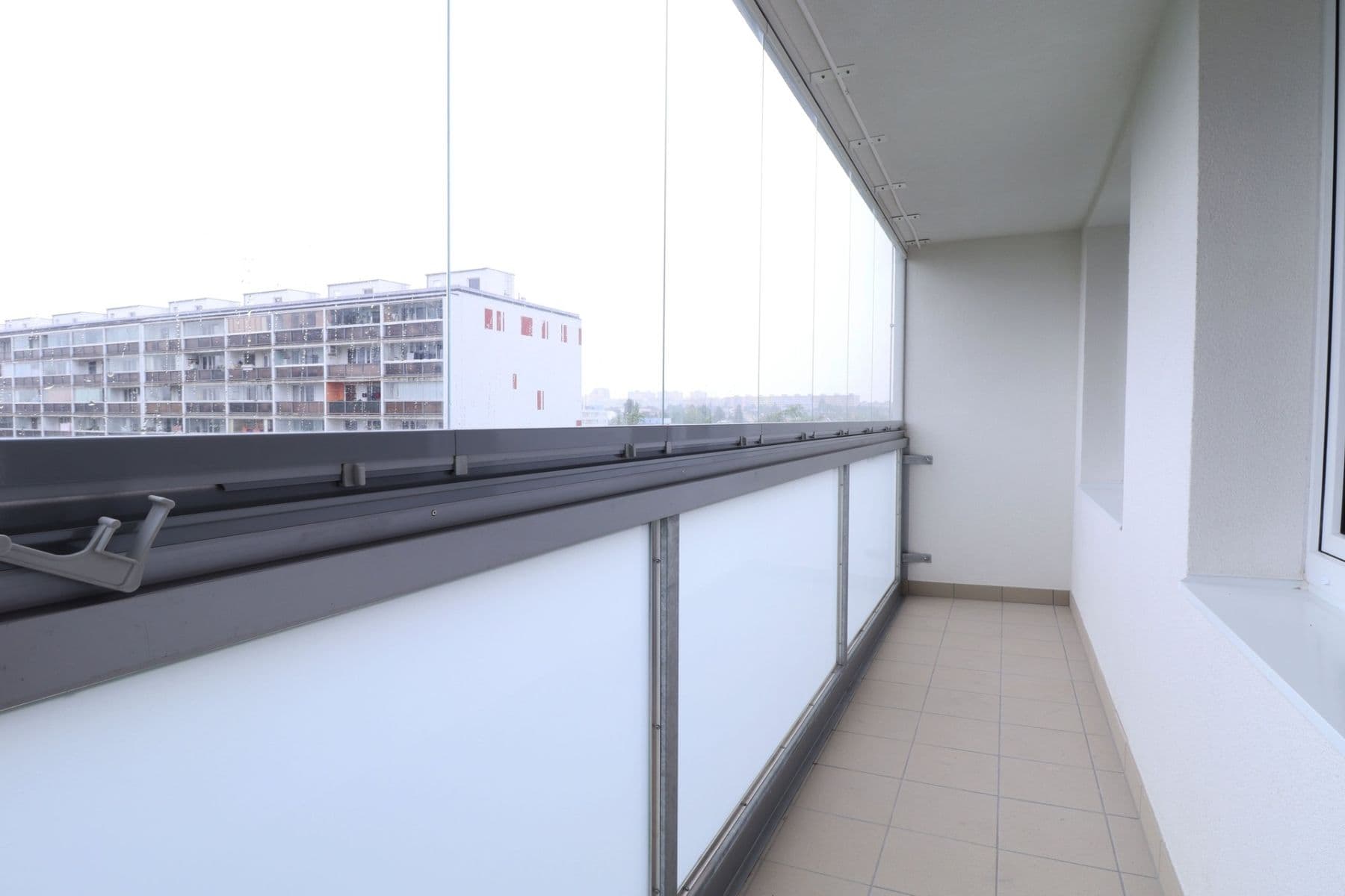 1 bedroom with open-plan kitchen flat to rent, 43 m², Kurčatovova, Prague, Prague 1 bedroom with open-plan kitchen flat to rent, 43 m², Kurčatovova, Prague, Prague