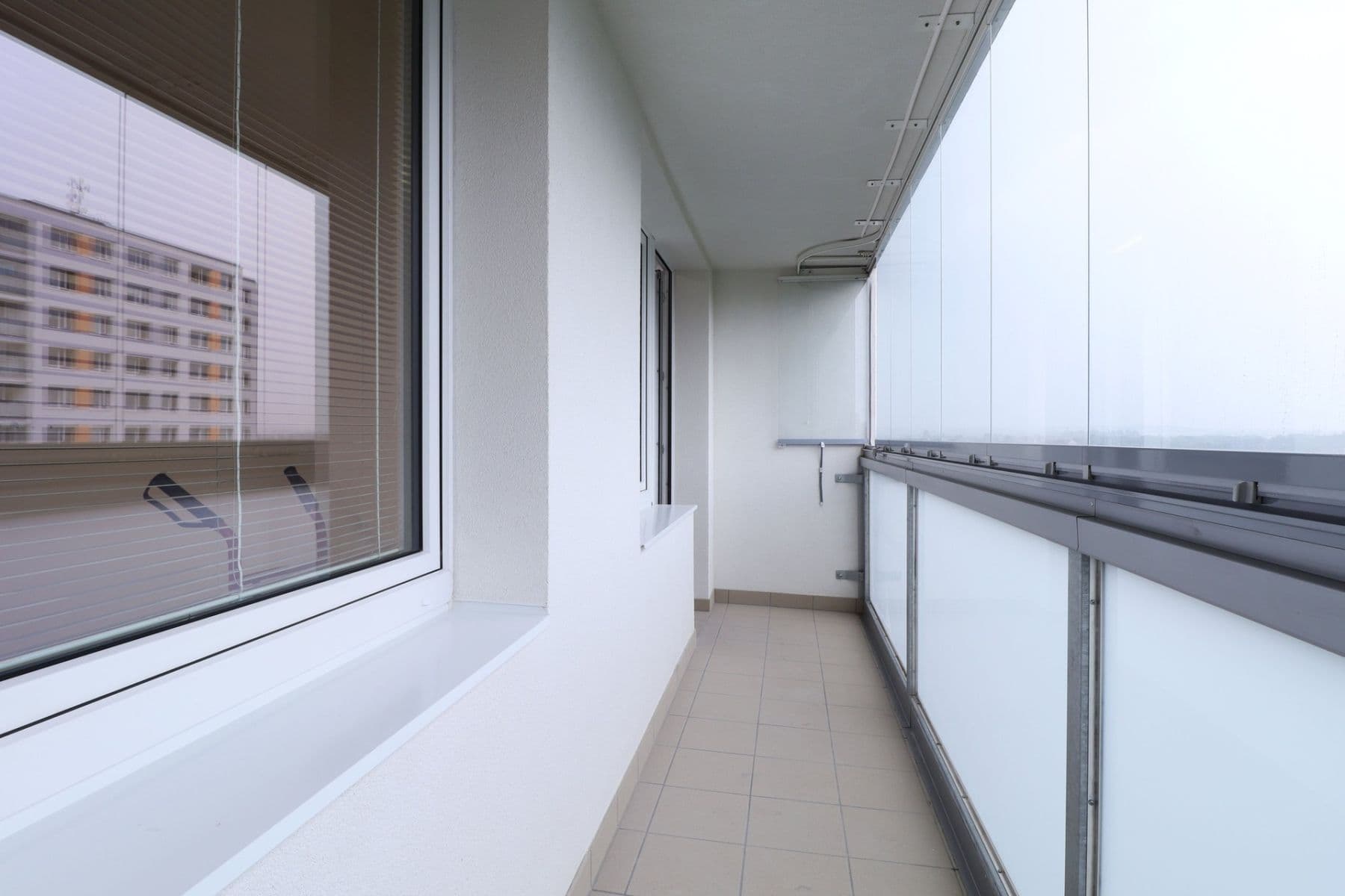 1 bedroom with open-plan kitchen flat to rent, 43 m², Kurčatovova, Prague, Prague 1 bedroom with open-plan kitchen flat to rent, 43 m², Kurčatovova, Prague, Prague