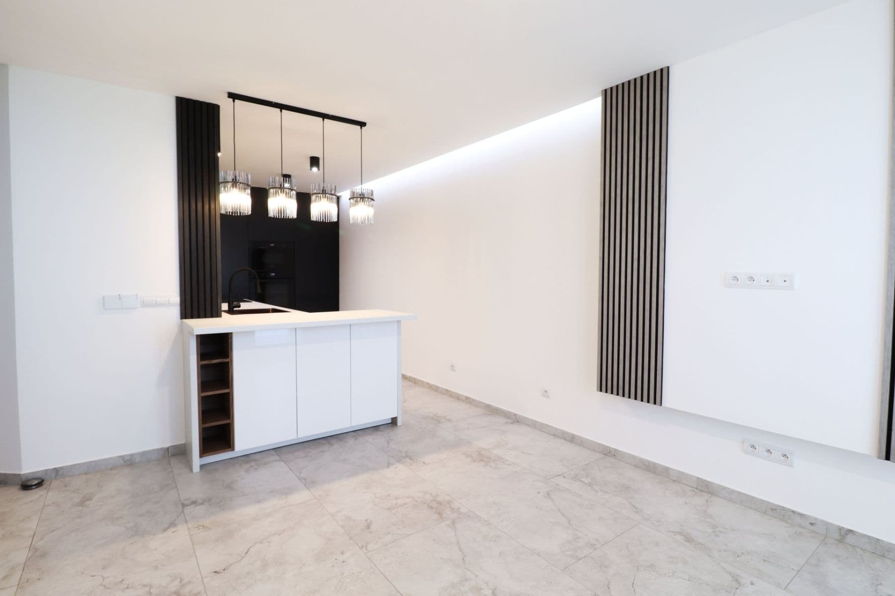 1 bedroom with open-plan kitchen flat to rent, 43 m², Kurčatovova, Prague, Prague 1 bedroom with open-plan kitchen flat to rent, 43 m², Kurčatovova, Prague, Prague