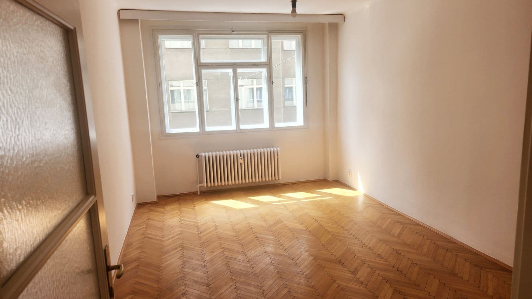1 bedroom with open-plan kitchen flat to rent, 62 m², Veletržní, Prague, Prague 1 bedroom with open-plan kitchen flat to rent, 62 m², Veletržní, Prague, Prague