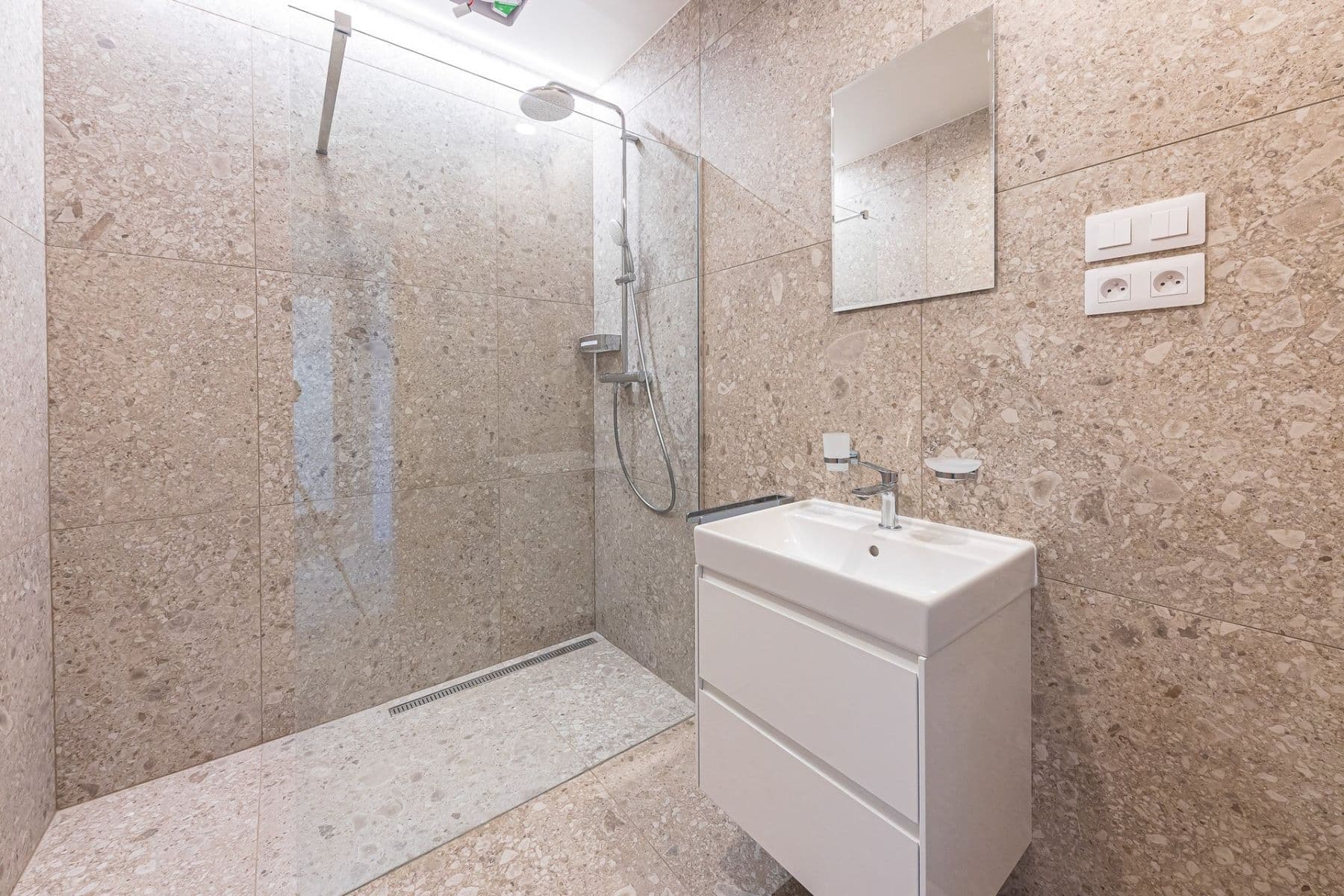 1 bedroom with open-plan kitchen flat to rent, 49 m², Svatoslavova, Prague, Prague 1 bedroom with open-plan kitchen flat to rent, 49 m², Svatoslavova, Prague, Prague