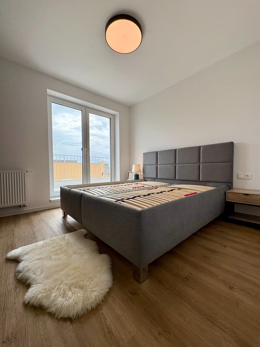 2 bedroom with open-plan kitchen flat to rent, 79 m², Dukelská, Benešov, Středočeský Region 2 bedroom with open-plan kitchen flat to rent, 79 m², Dukelská, Benešov, Středočeský Region
