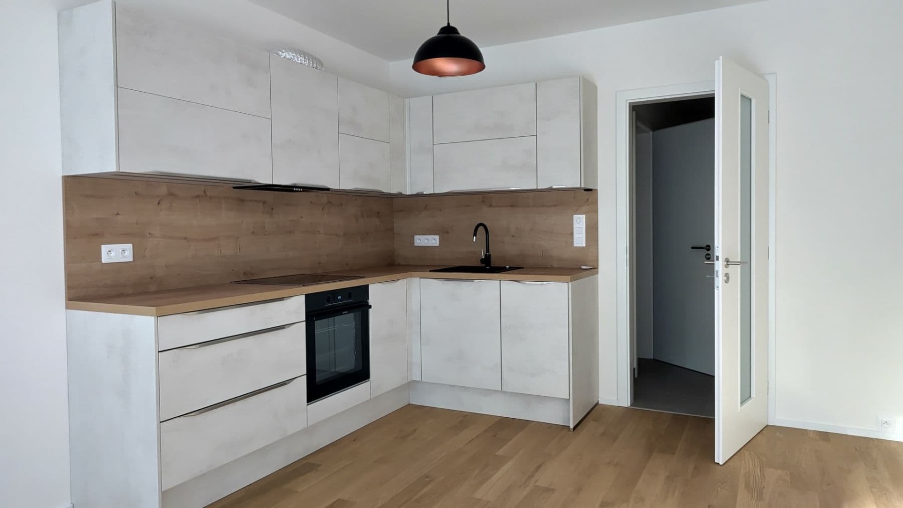 Studio flat to rent, 39 m², Radimova, Prague, Prague Studio flat to rent, 39 m², Radimova, Prague, Prague