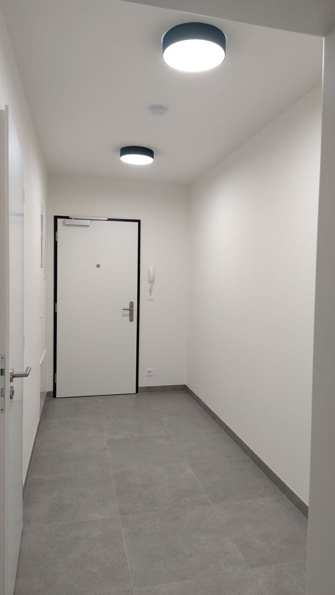 Studio flat to rent, 39 m², Radimova, Prague, Prague Studio flat to rent, 39 m², Radimova, Prague, Prague