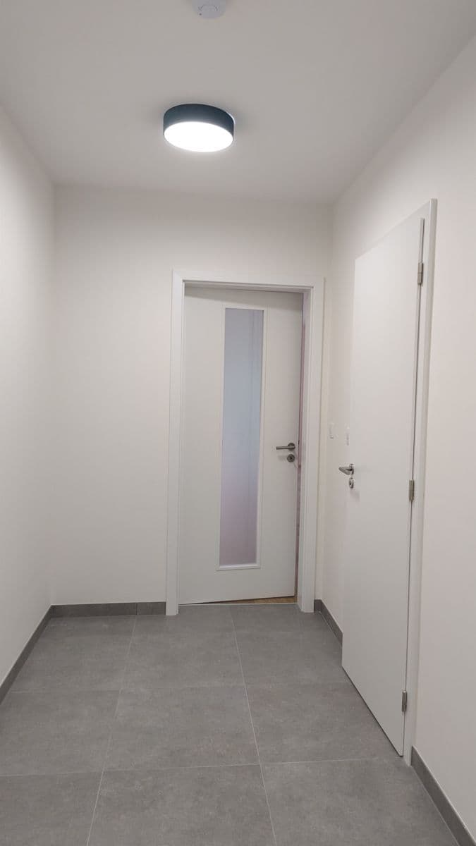 Studio flat to rent, 39 m², Radimova, Prague, Prague Studio flat to rent, 39 m², Radimova, Prague, Prague