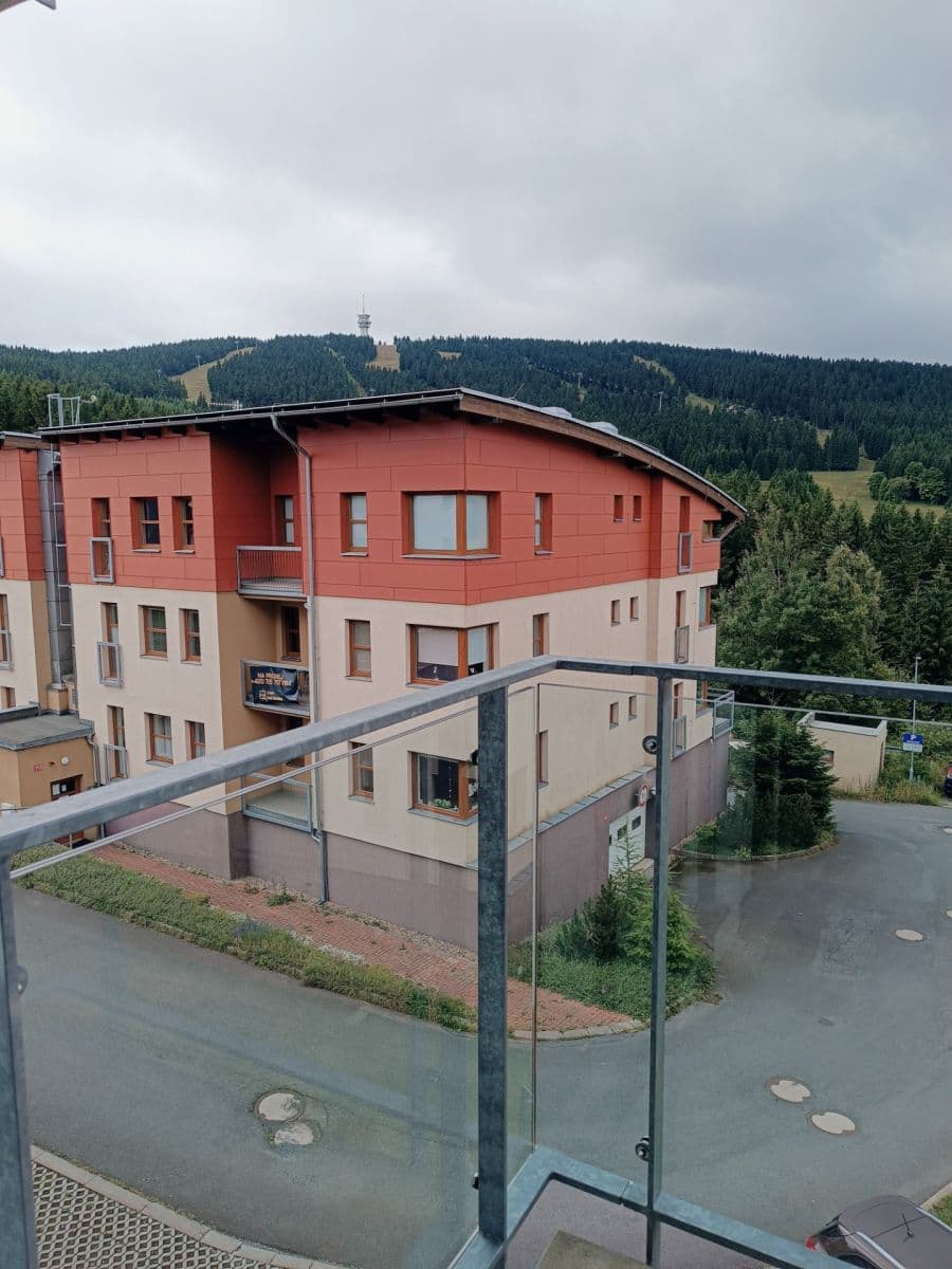 1 bedroom with open-plan kitchen flat to rent, 51 m², Loučná pod Klínovcem, Ústecký Region 1 bedroom with open-plan kitchen flat to rent, 51 m², Loučná pod Klínovcem, Ústecký Region