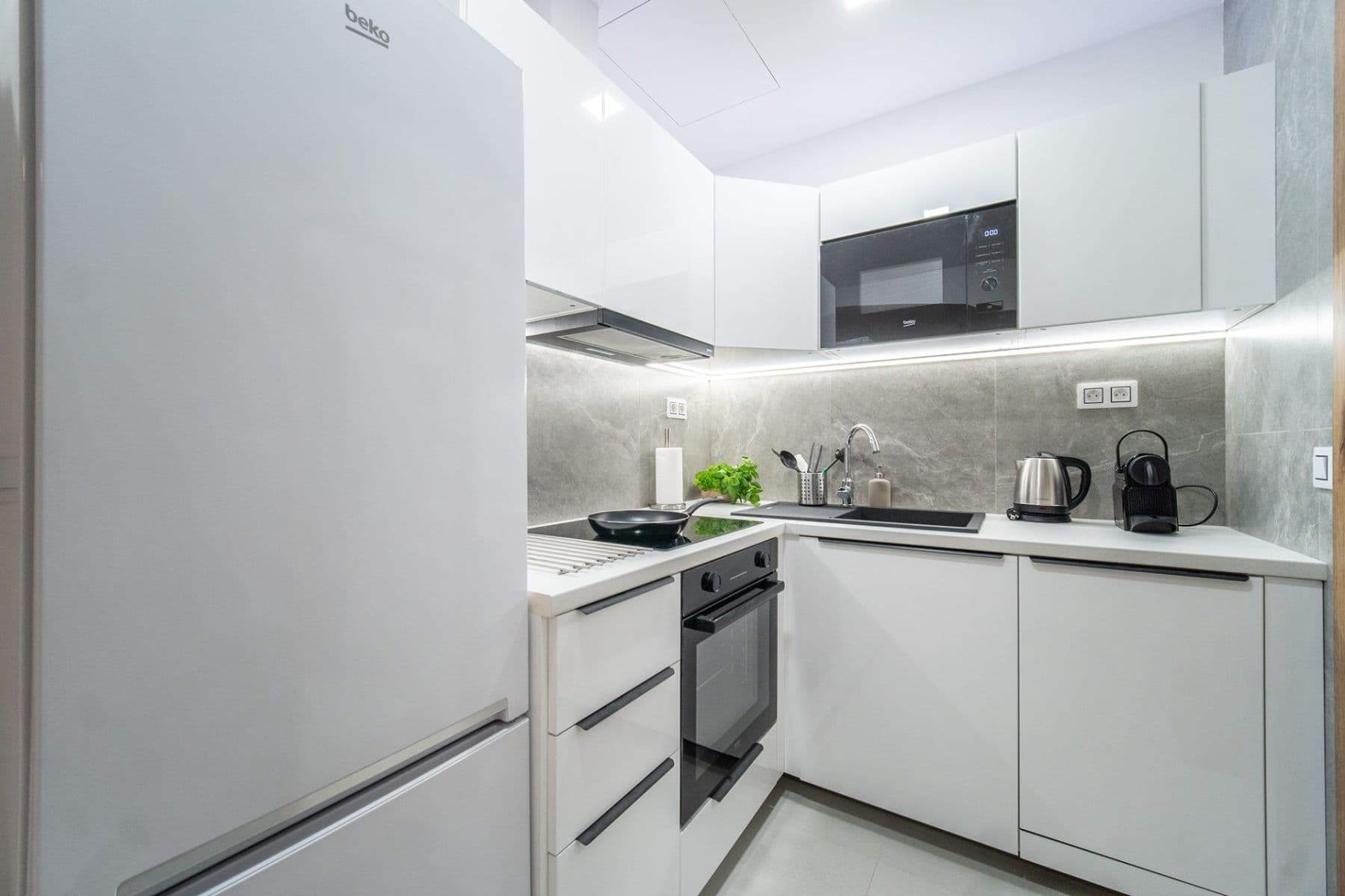 2 bedroom flat to rent, 39 m², Sokolovská, Prague, Prague 2 bedroom flat to rent, 39 m², Sokolovská, Prague, Prague