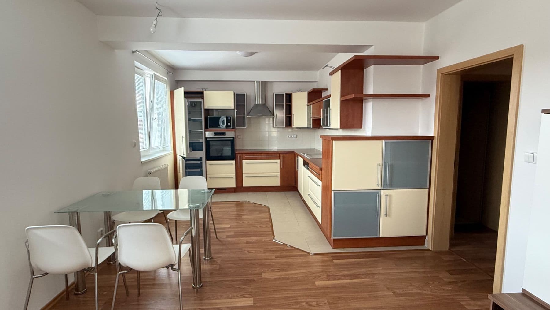 2 bedroom with open-plan kitchen flat to rent, 82 m², Formánkova, Tišnov, Jihomoravský Region 2 bedroom with open-plan kitchen flat to rent, 82 m², Formánkova, Tišnov, Jihomoravský Region