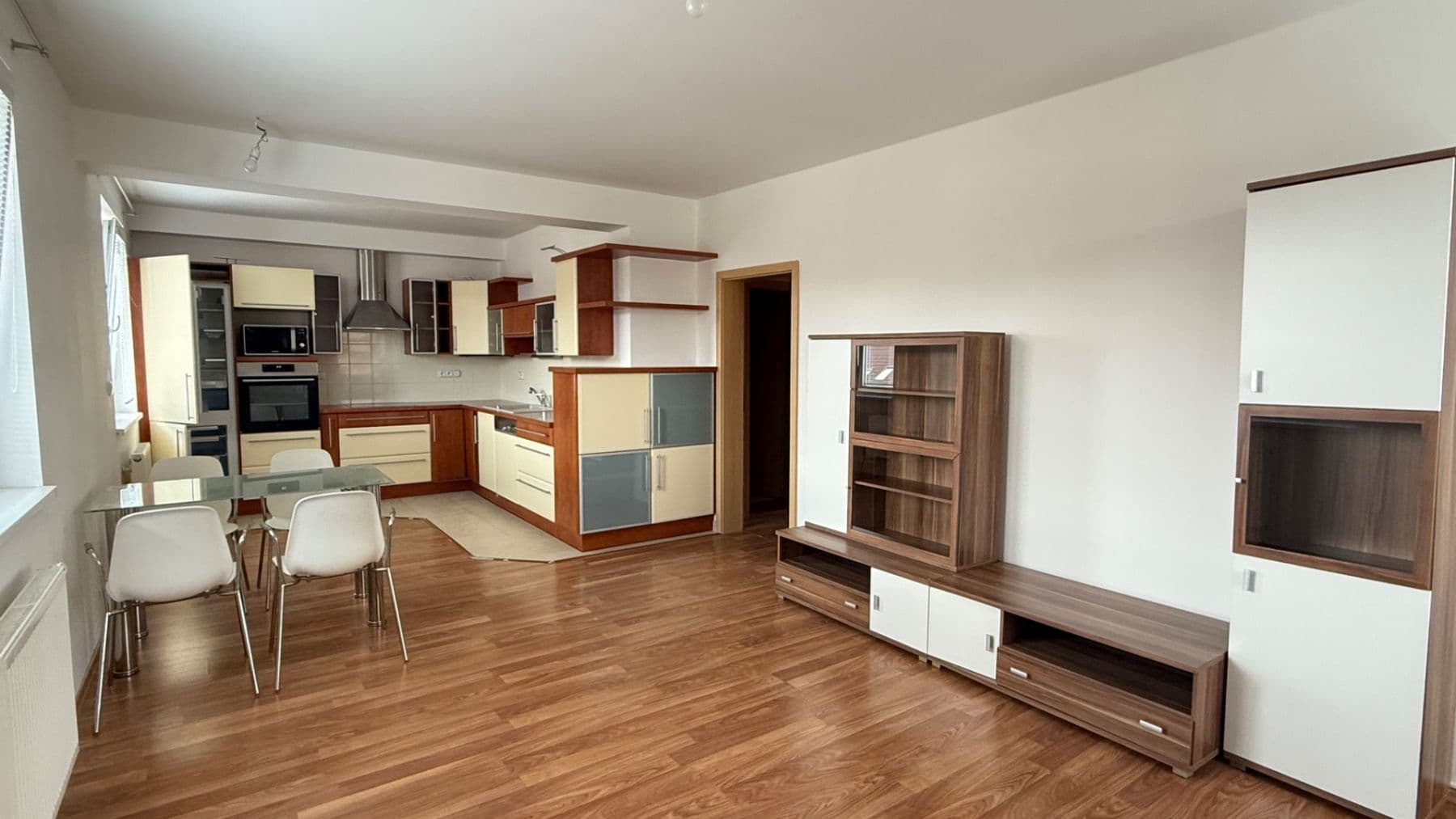 2 bedroom with open-plan kitchen flat to rent, 82 m², Formánkova, Tišnov, Jihomoravský Region 2 bedroom with open-plan kitchen flat to rent, 82 m², Formánkova, Tišnov, Jihomoravský Region