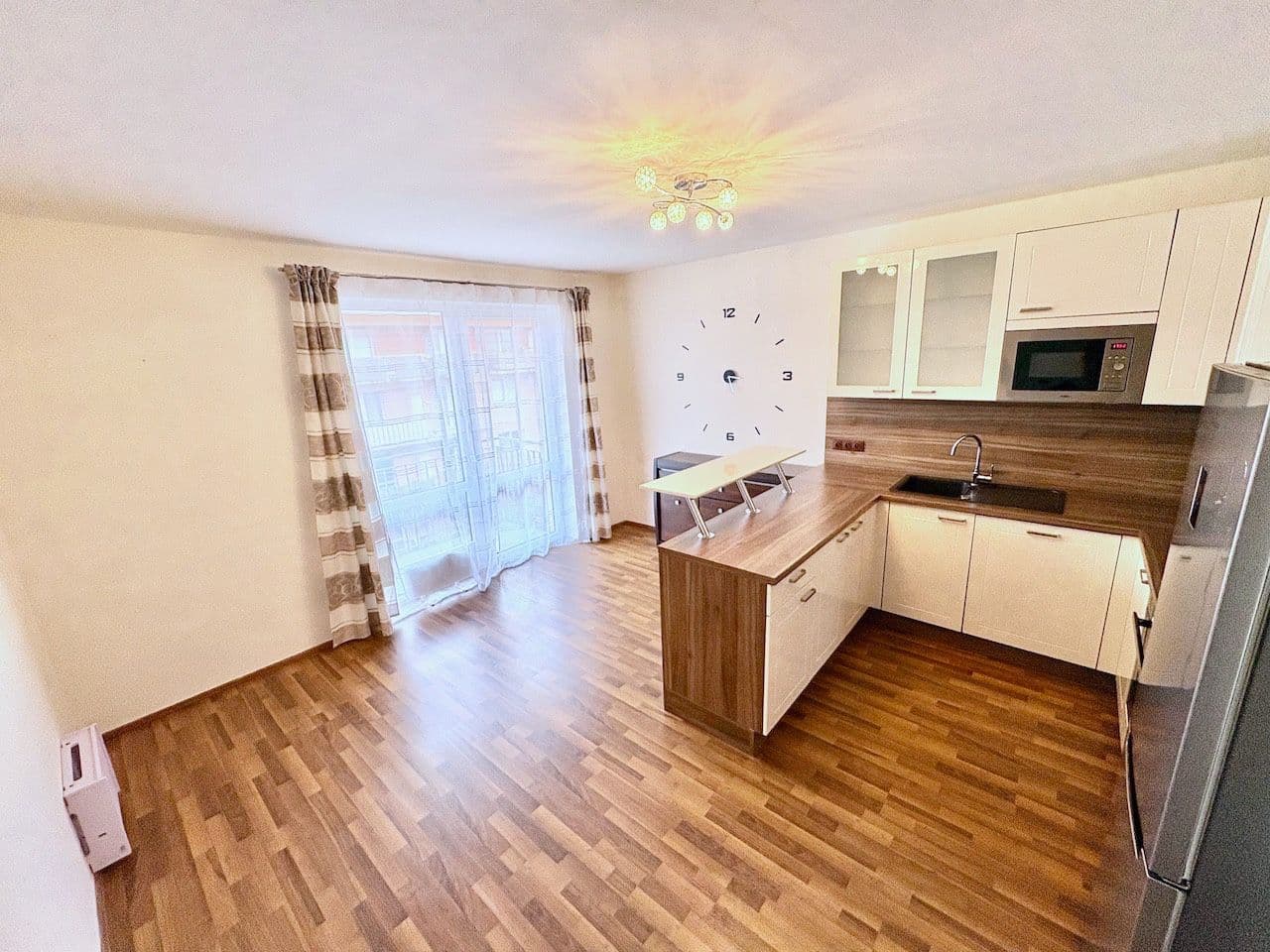 2 bedroom with open-plan kitchen flat to rent, 64 m², Ecksteinova, Chýně, Středočeský Region 2 bedroom with open-plan kitchen flat to rent, 64 m², Ecksteinova, Chýně, Středočeský Region
