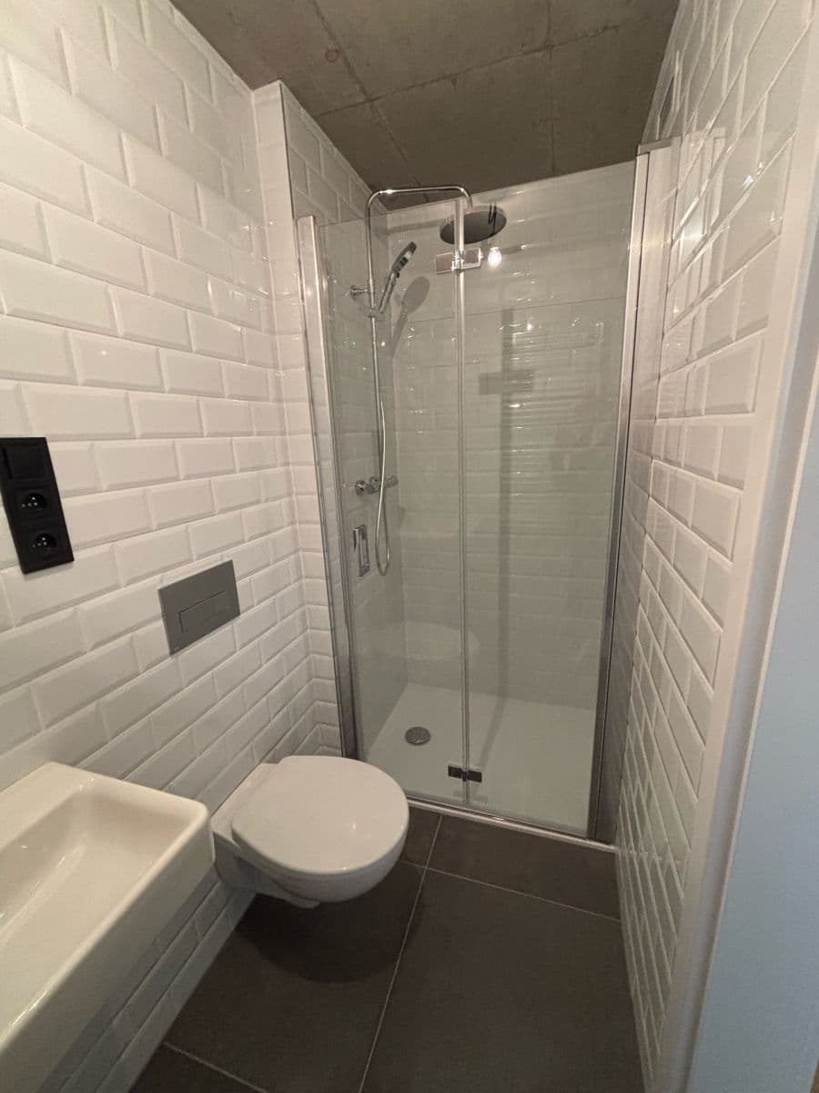 2 bedroom with open-plan kitchen flat to rent, 66 m², Kolbenova, Prague, Prague 2 bedroom with open-plan kitchen flat to rent, 66 m², Kolbenova, Prague, Prague