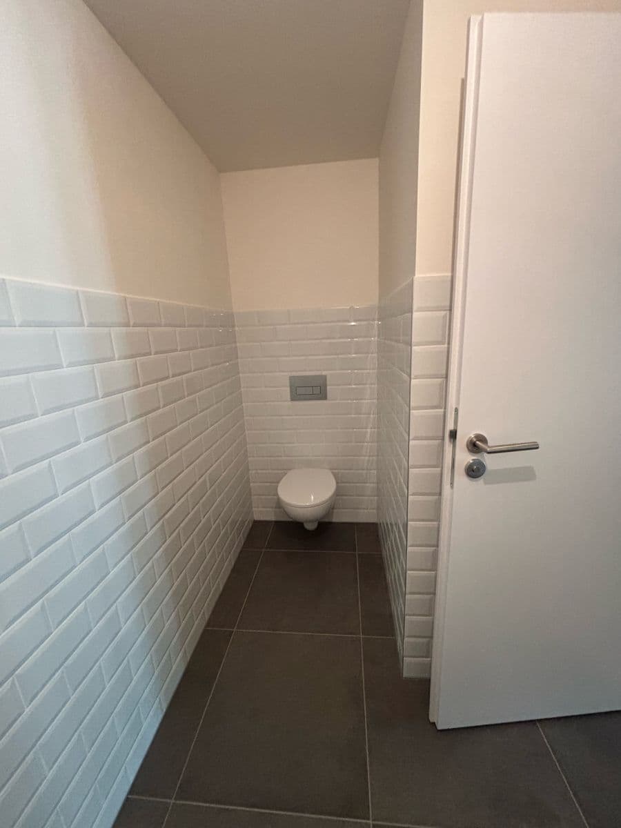 2 bedroom with open-plan kitchen flat to rent, 66 m², Kolbenova, Prague, Prague 2 bedroom with open-plan kitchen flat to rent, 66 m², Kolbenova, Prague, Prague