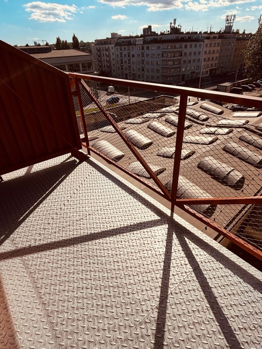 2 bedroom with open-plan kitchen flat to rent, 66 m², Kolbenova, Prague, Prague 2 bedroom with open-plan kitchen flat to rent, 66 m², Kolbenova, Prague, Prague