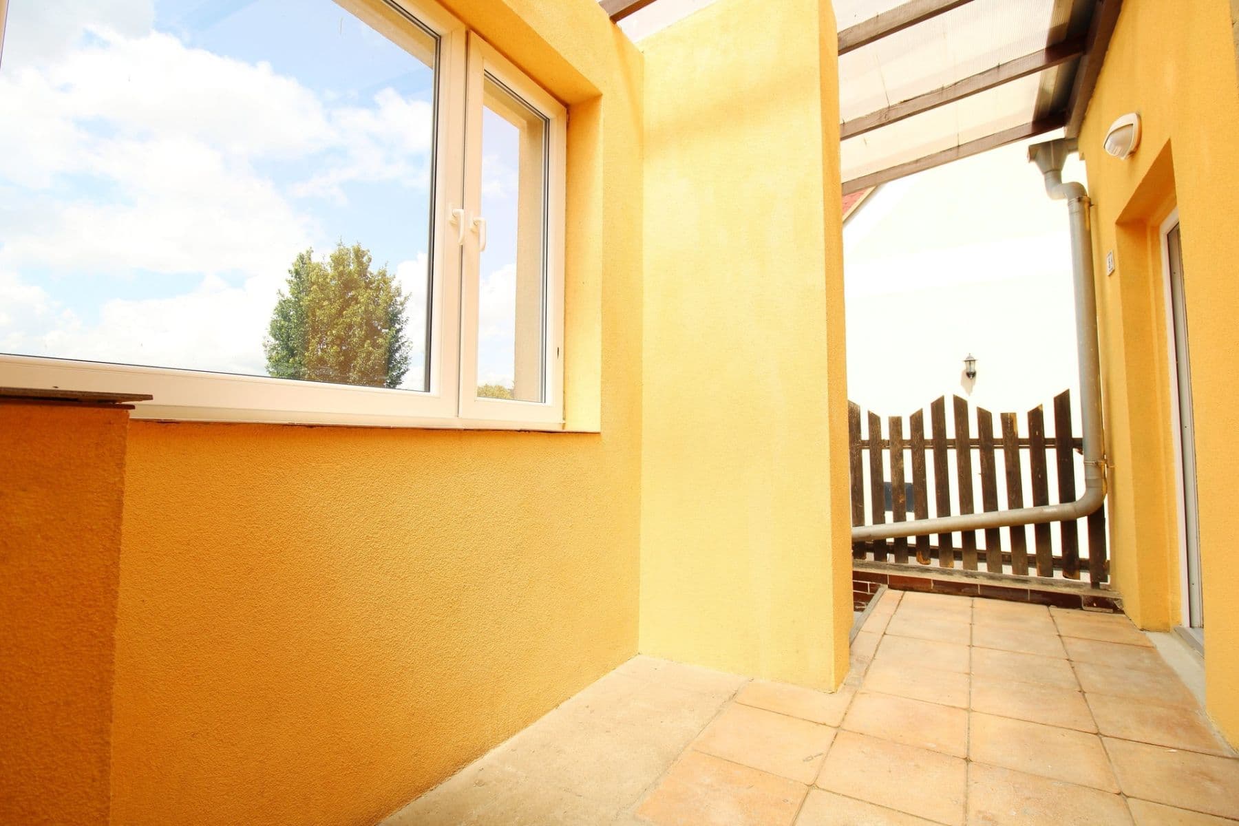 house to rent, 72 m², Na Poříčí, Králův Dvůr, Středočeský Region house to rent, 72 m², Na Poříčí, Králův Dvůr, Středočeský Region