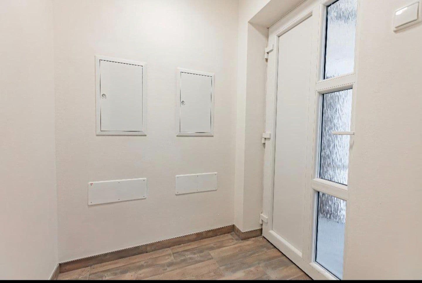 2 bedroom flat for sale, 64 m², Družstevní, Chýně, Středočeský Region 2 bedroom flat for sale, 64 m², Družstevní, Chýně, Středočeský Region