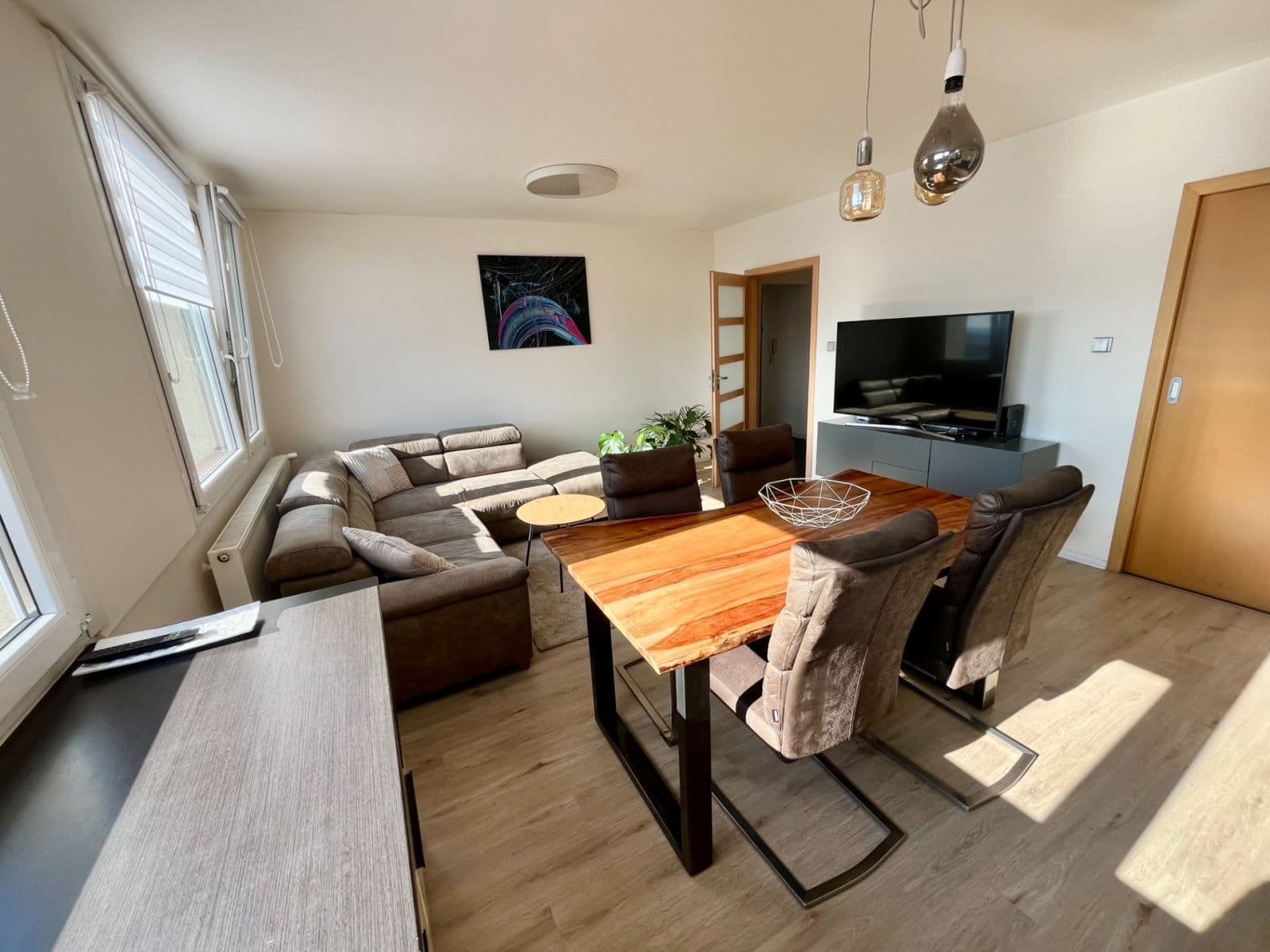 3 bedroom with open-plan kitchen flat to rent, 81 m², Písečná, Prague, Prague 3 bedroom with open-plan kitchen flat to rent, 81 m², Písečná, Prague, Prague