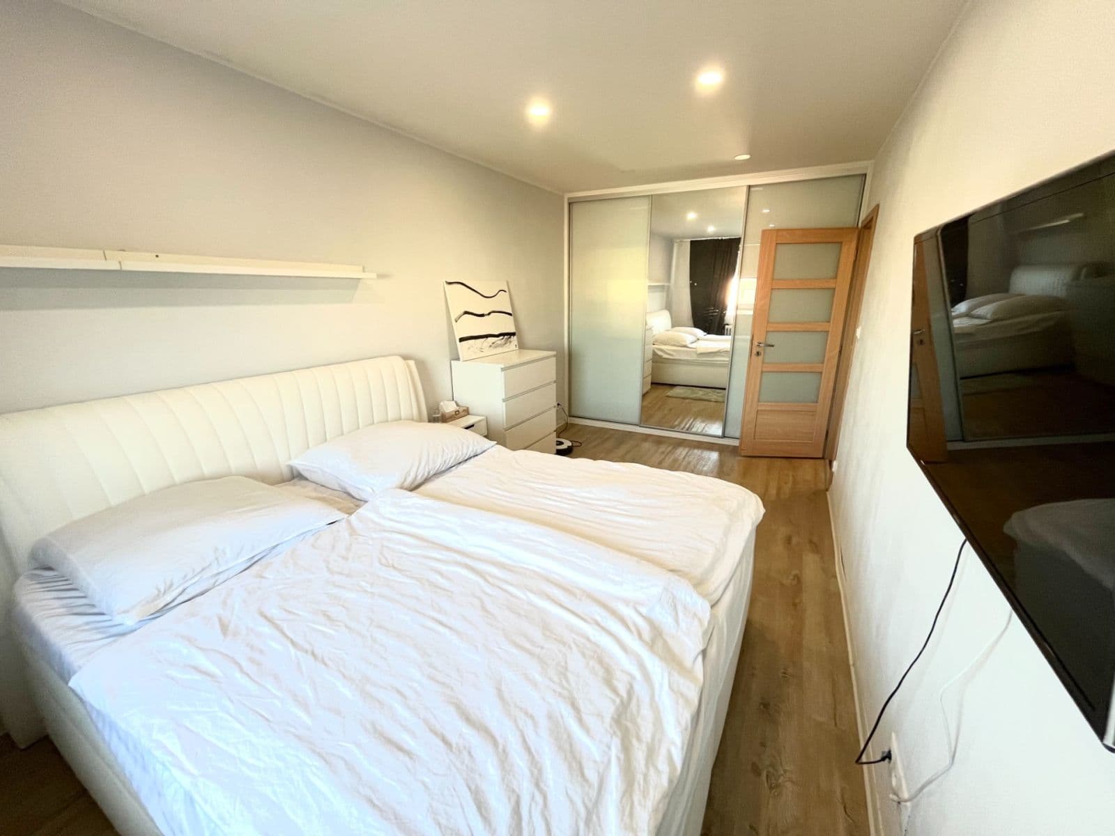 3 bedroom with open-plan kitchen flat to rent, 81 m², Písečná, Prague, Prague 3 bedroom with open-plan kitchen flat to rent, 81 m², Písečná, Prague, Prague