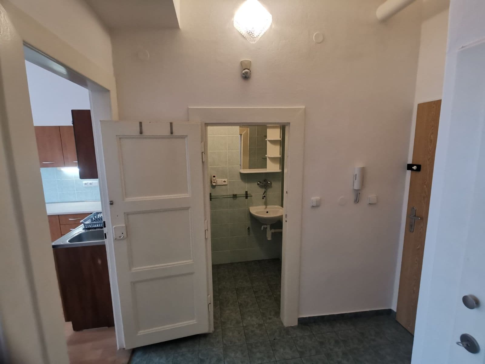 1 bedroom flat to rent, 40 m², Na Míčánkách, Prague, Prague 1 bedroom flat to rent, 40 m², Na Míčánkách, Prague, Prague