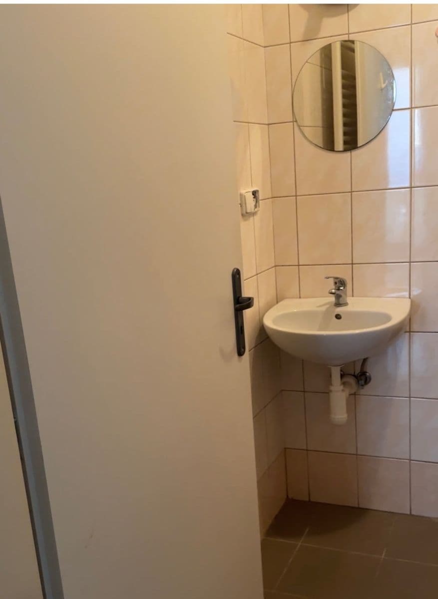 1 bedroom with open-plan kitchen flat to rent, 45 m², 1. května, Rosice, Jihomoravský Region 1 bedroom with open-plan kitchen flat to rent, 45 m², 1. května, Rosice, Jihomoravský Region