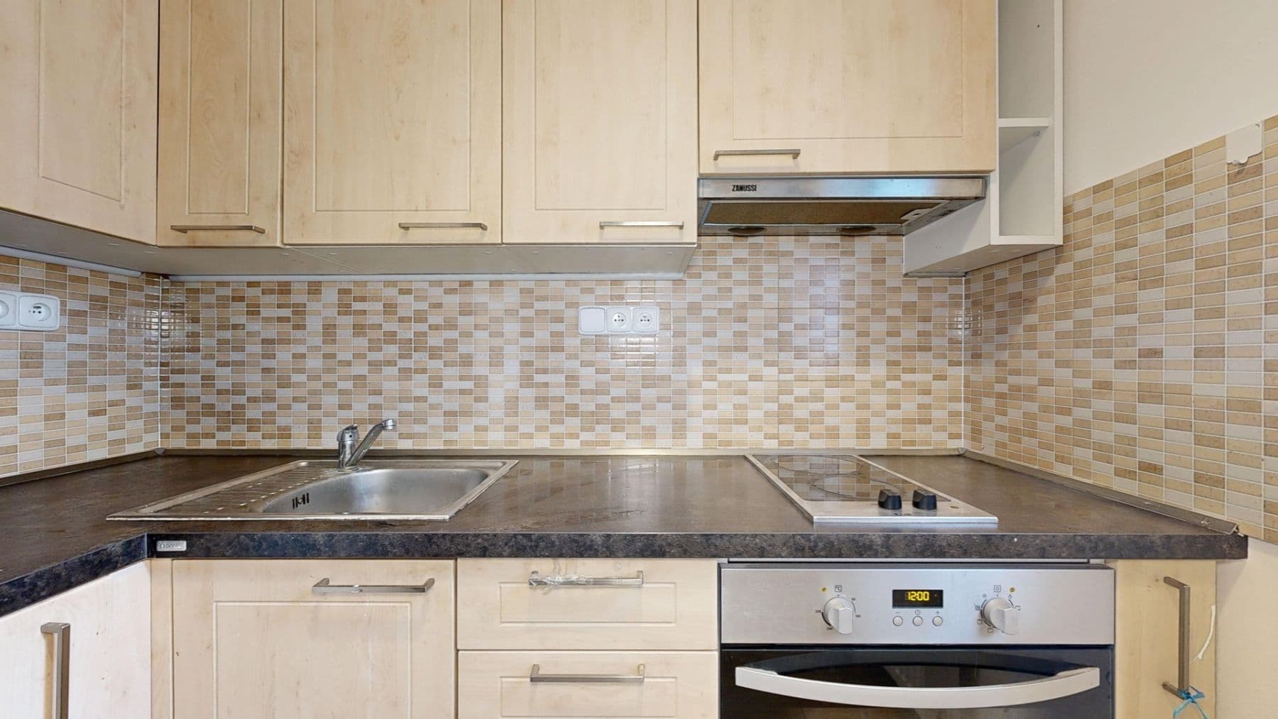 2 bedroom flat for sale, 46 m², U Nikolajky, Prague, Prague 2 bedroom flat for sale, 46 m², U Nikolajky, Prague, Prague