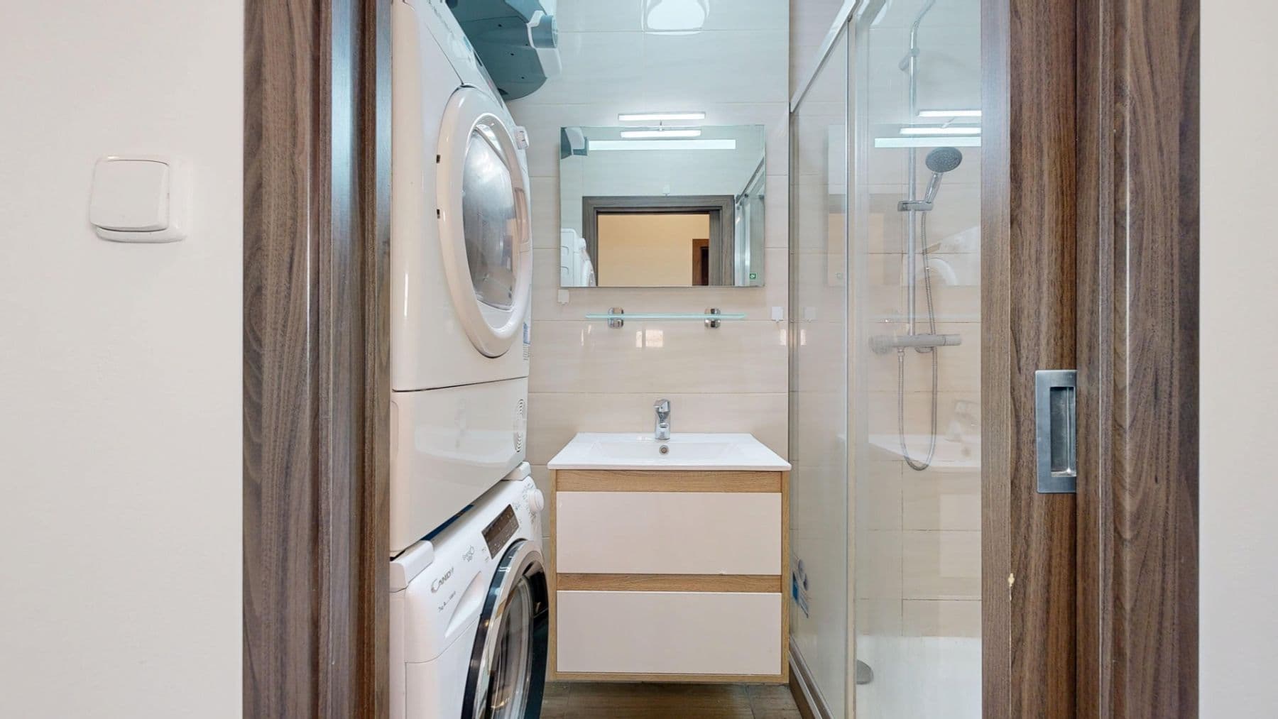 2 bedroom flat for sale, 46 m², U Nikolajky, Prague, Prague 2 bedroom flat for sale, 46 m², U Nikolajky, Prague, Prague