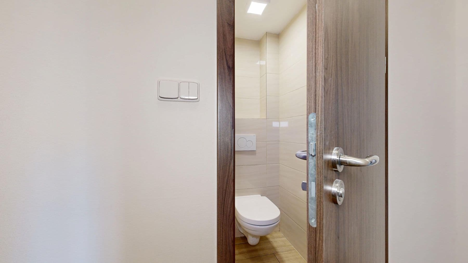 2 bedroom flat for sale, 46 m², U Nikolajky, Prague, Prague 2 bedroom flat for sale, 46 m², U Nikolajky, Prague, Prague