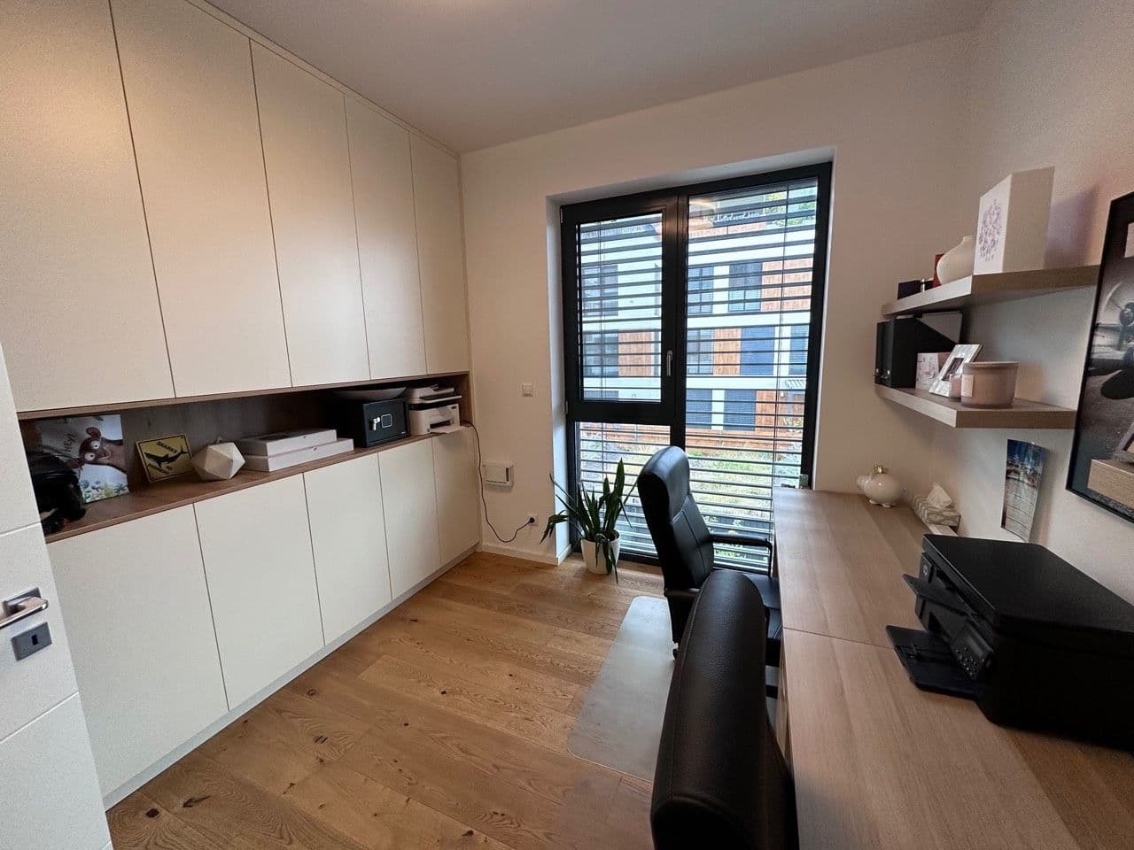 4 bedroom flat for sale, 119 m², Pod Vtáčnikom, Nové Mesto, Bratislavský Region 4 bedroom flat for sale, 119 m², Pod Vtáčnikom, Nové Mesto, Bratislavský Region