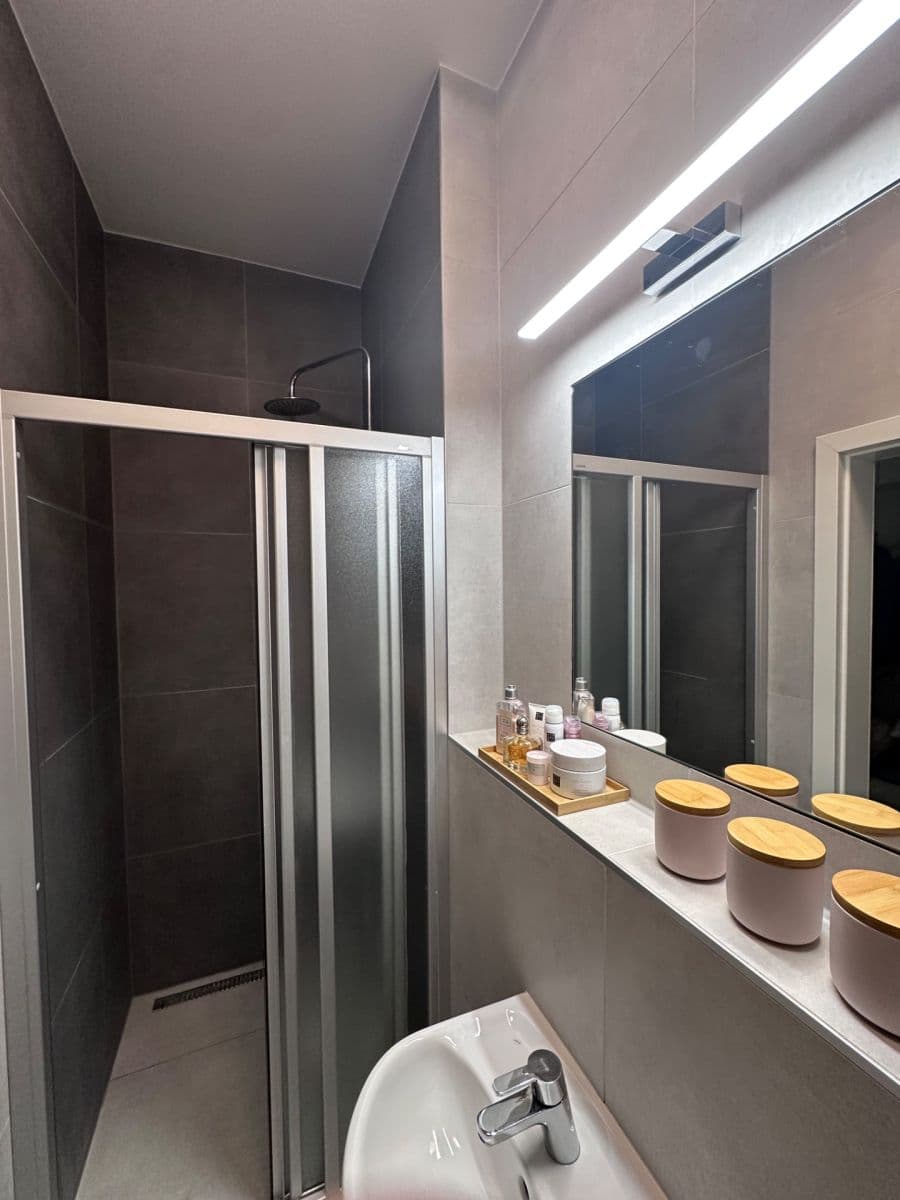 4 bedroom flat for sale, 119 m², Pod Vtáčnikom, Nové Mesto, Bratislavský Region 4 bedroom flat for sale, 119 m², Pod Vtáčnikom, Nové Mesto, Bratislavský Region