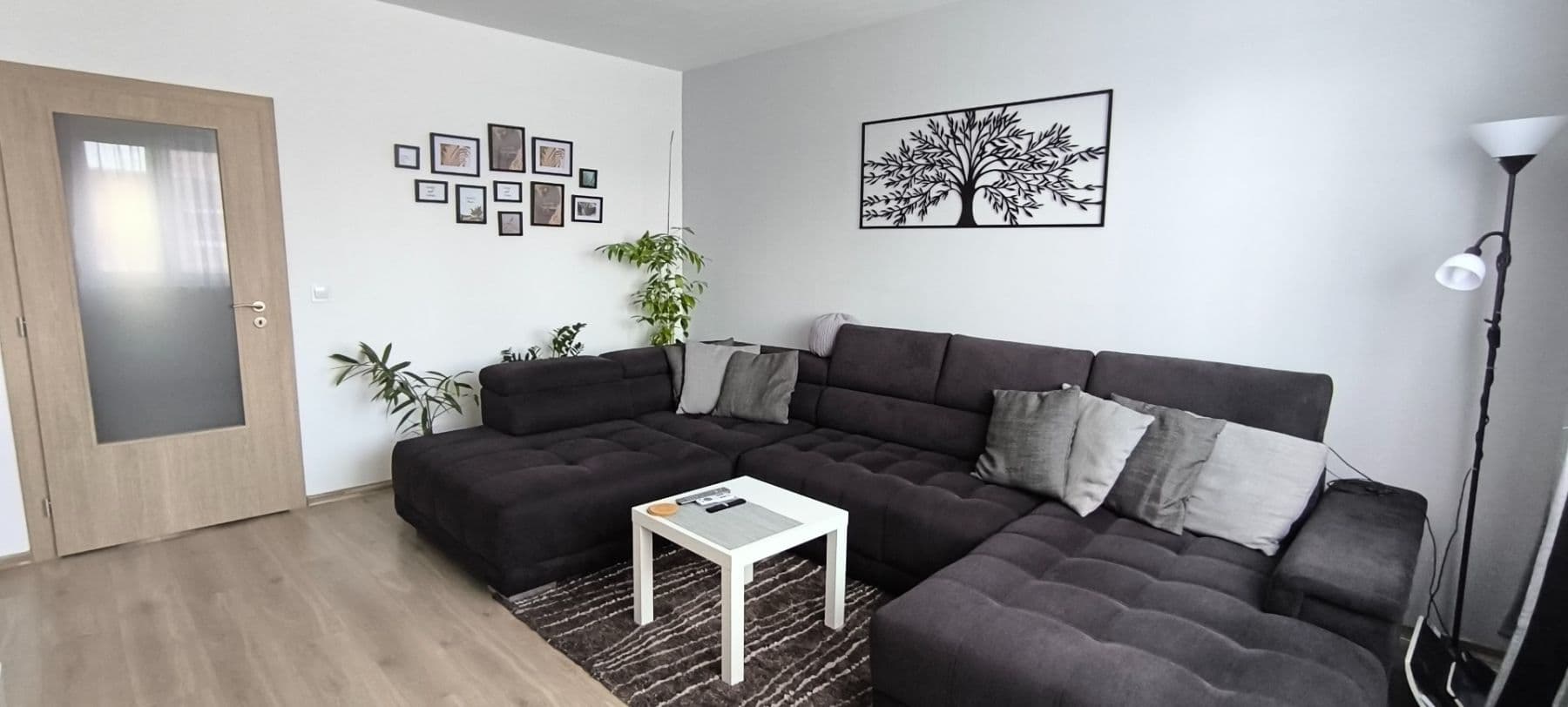 4 bedroom flat for sale, 78 m², Jedľová, Vrakuňa, Bratislavský Region 4 bedroom flat for sale, 78 m², Jedľová, Vrakuňa, Bratislavský Region