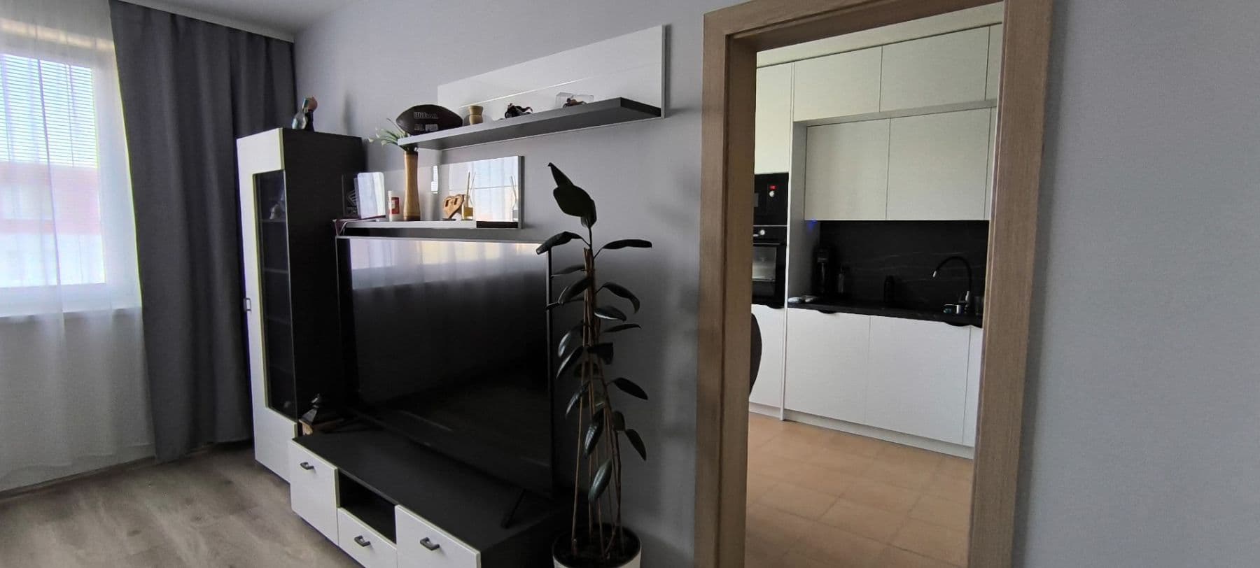 4 bedroom flat for sale, 78 m², Jedľová, Vrakuňa, Bratislavský Region 4 bedroom flat for sale, 78 m², Jedľová, Vrakuňa, Bratislavský Region