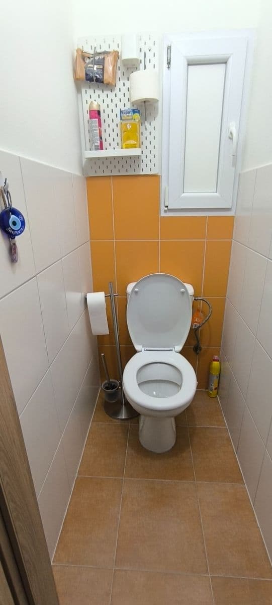 4 bedroom flat for sale, 78 m², Jedľová, Vrakuňa, Bratislavský Region 4 bedroom flat for sale, 78 m², Jedľová, Vrakuňa, Bratislavský Region