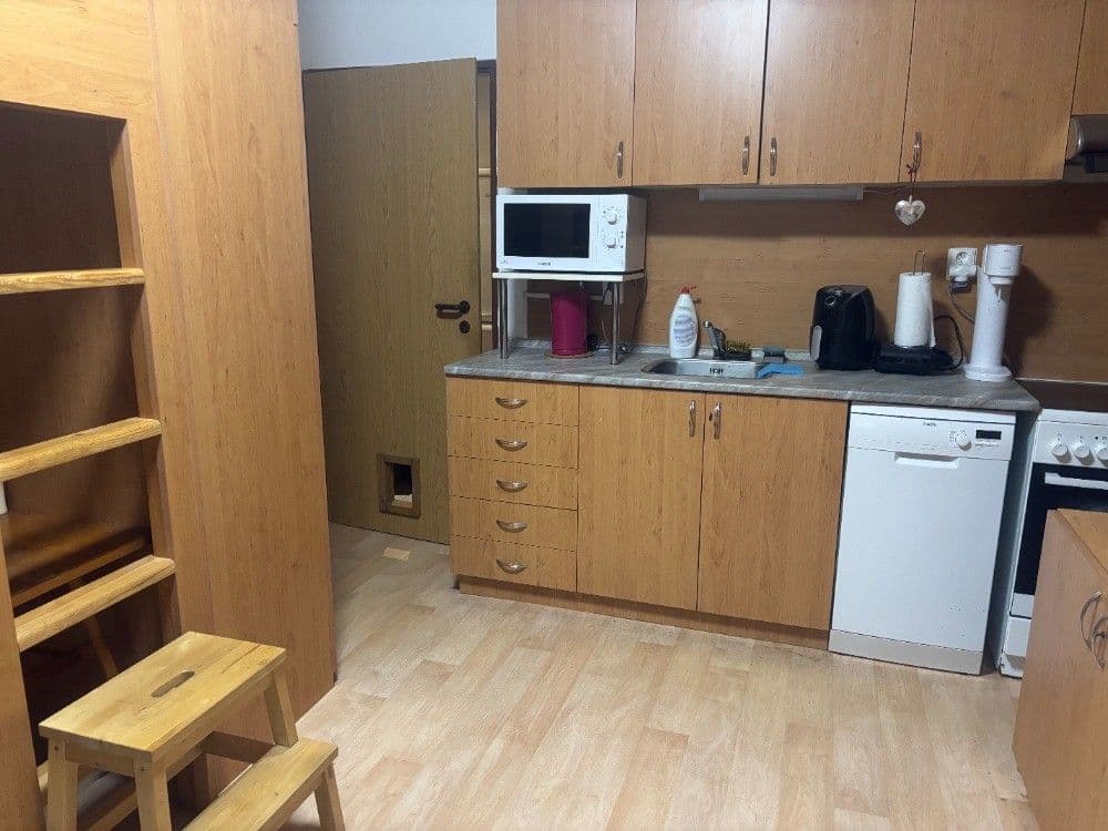 Studio flat to rent, 25 m², U Jezerky, Prague, Prague Studio flat to rent, 25 m², U Jezerky, Prague, Prague