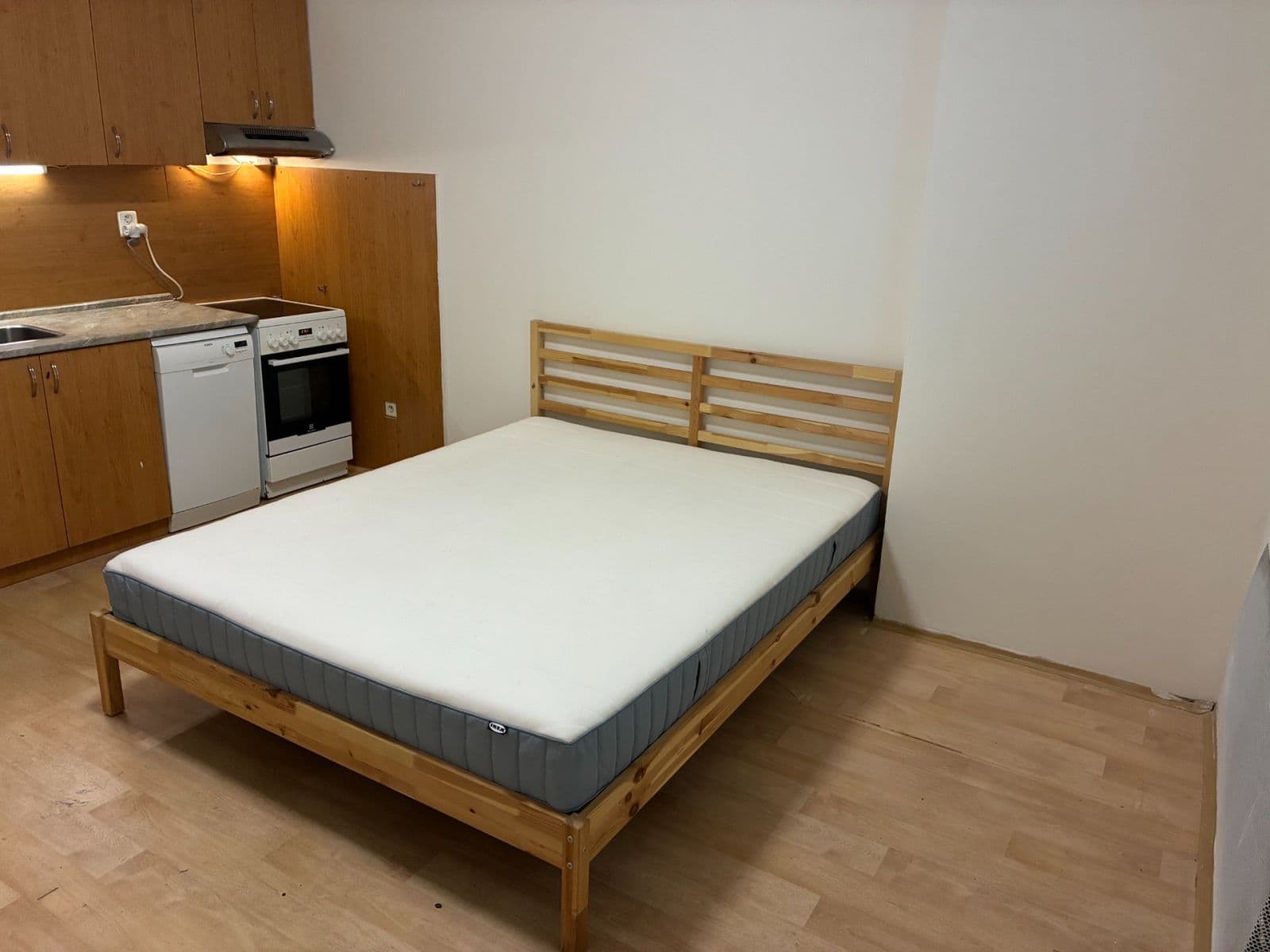 Studio flat to rent, 25 m², U Jezerky, Prague, Prague Studio flat to rent, 25 m², U Jezerky, Prague, Prague
