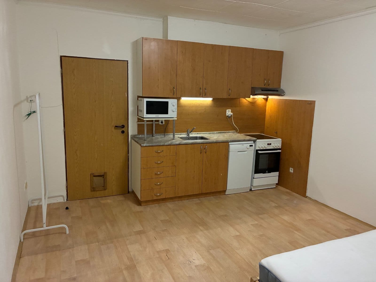Studio flat to rent, 25 m², U Jezerky, Prague, Prague Studio flat to rent, 25 m², U Jezerky, Prague, Prague