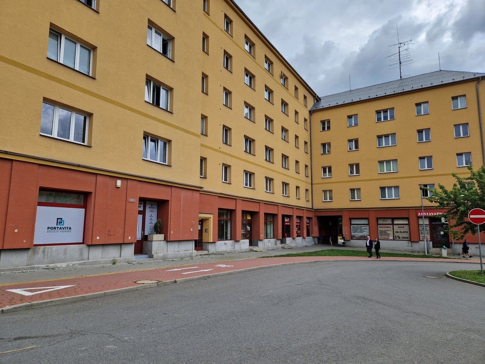 non-residential property to rent, 122 m², nám. T. G. Masaryka, Havířov, Moravskoslezský Region non-residential property to rent, 122 m², nám. T. G. Masaryka, Havířov, Moravskoslezský Region