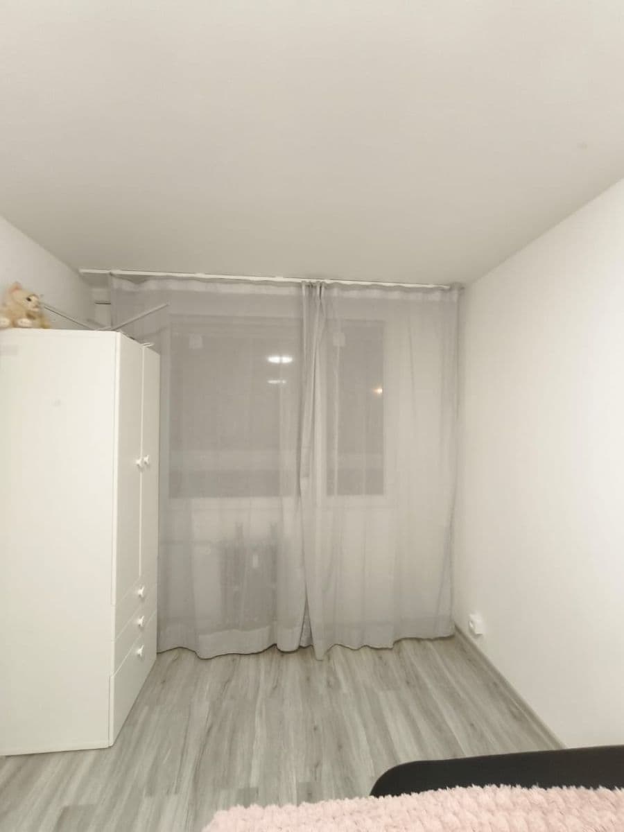 3 bedroom flat to rent, 68 m², Třeboradická, Prague, Prague 3 bedroom flat to rent, 68 m², Třeboradická, Prague, Prague