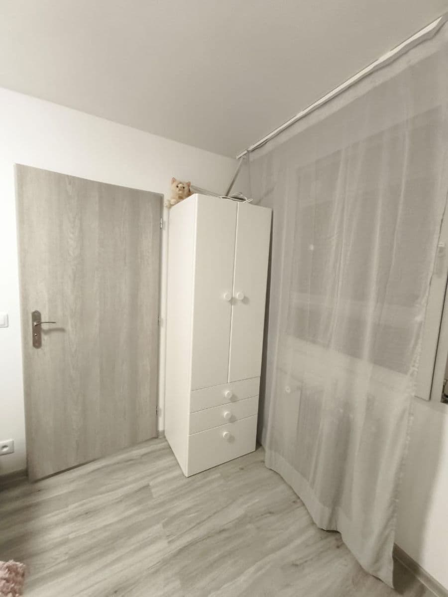 3 bedroom flat to rent, 68 m², Třeboradická, Prague, Prague 3 bedroom flat to rent, 68 m², Třeboradická, Prague, Prague