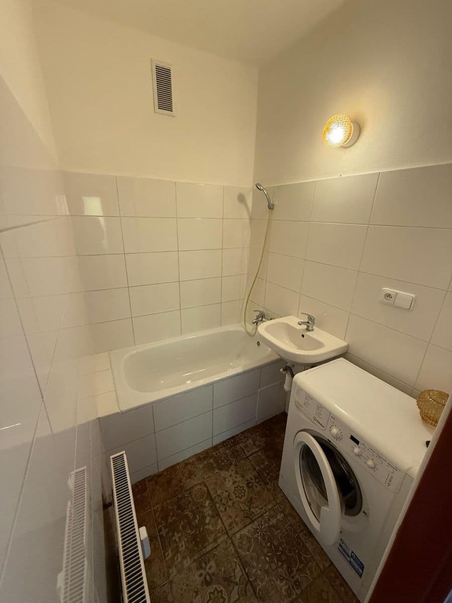 2 bedroom flat for sale, 56 m², tř. Budovatelů, Most, Ústecký Region 2 bedroom flat for sale, 56 m², tř. Budovatelů, Most, Ústecký Region