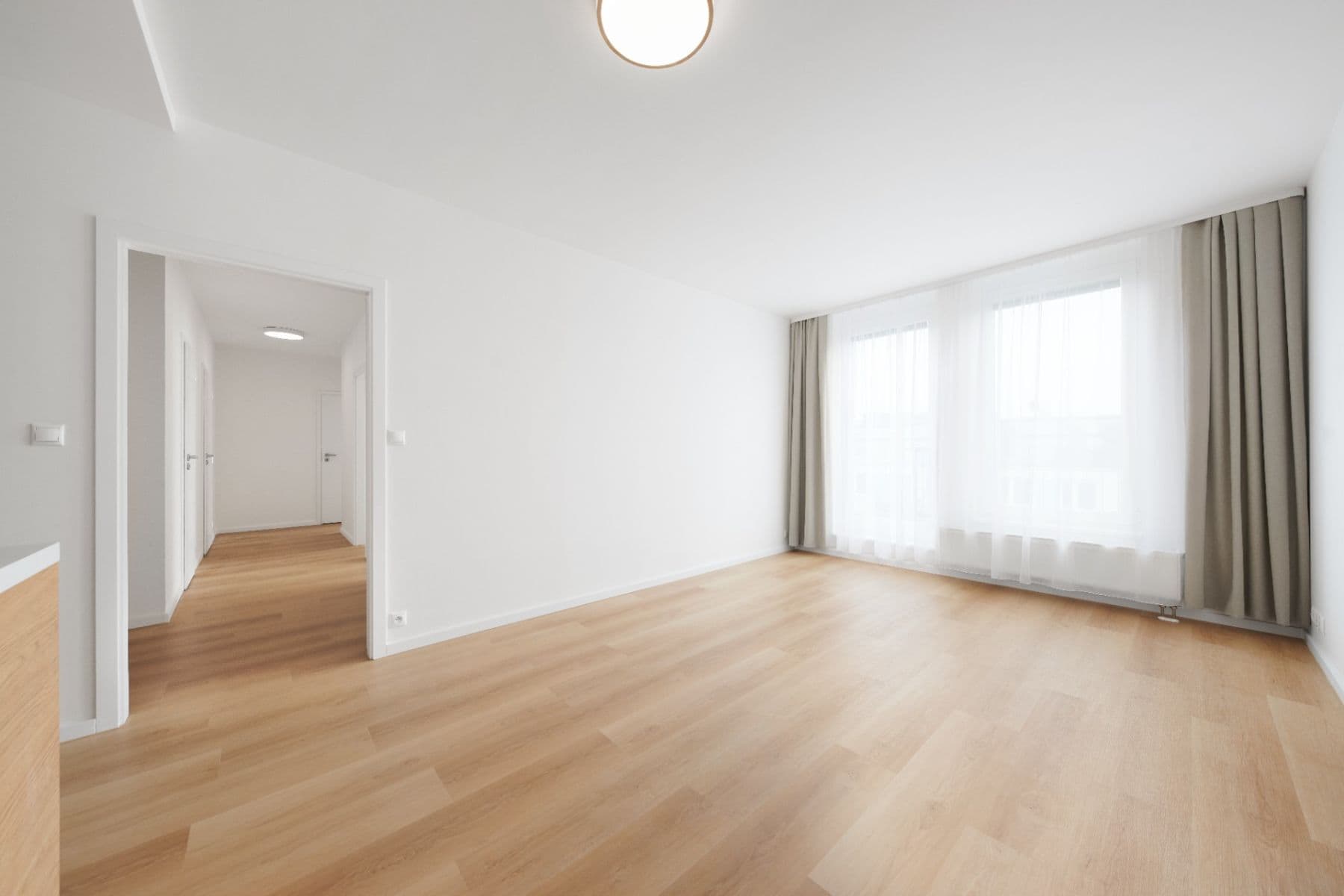 3 bedroom with open-plan kitchen flat to rent, 94 m², Terezínská, Prague, Prague 3 bedroom with open-plan kitchen flat to rent, 94 m², Terezínská, Prague, Prague