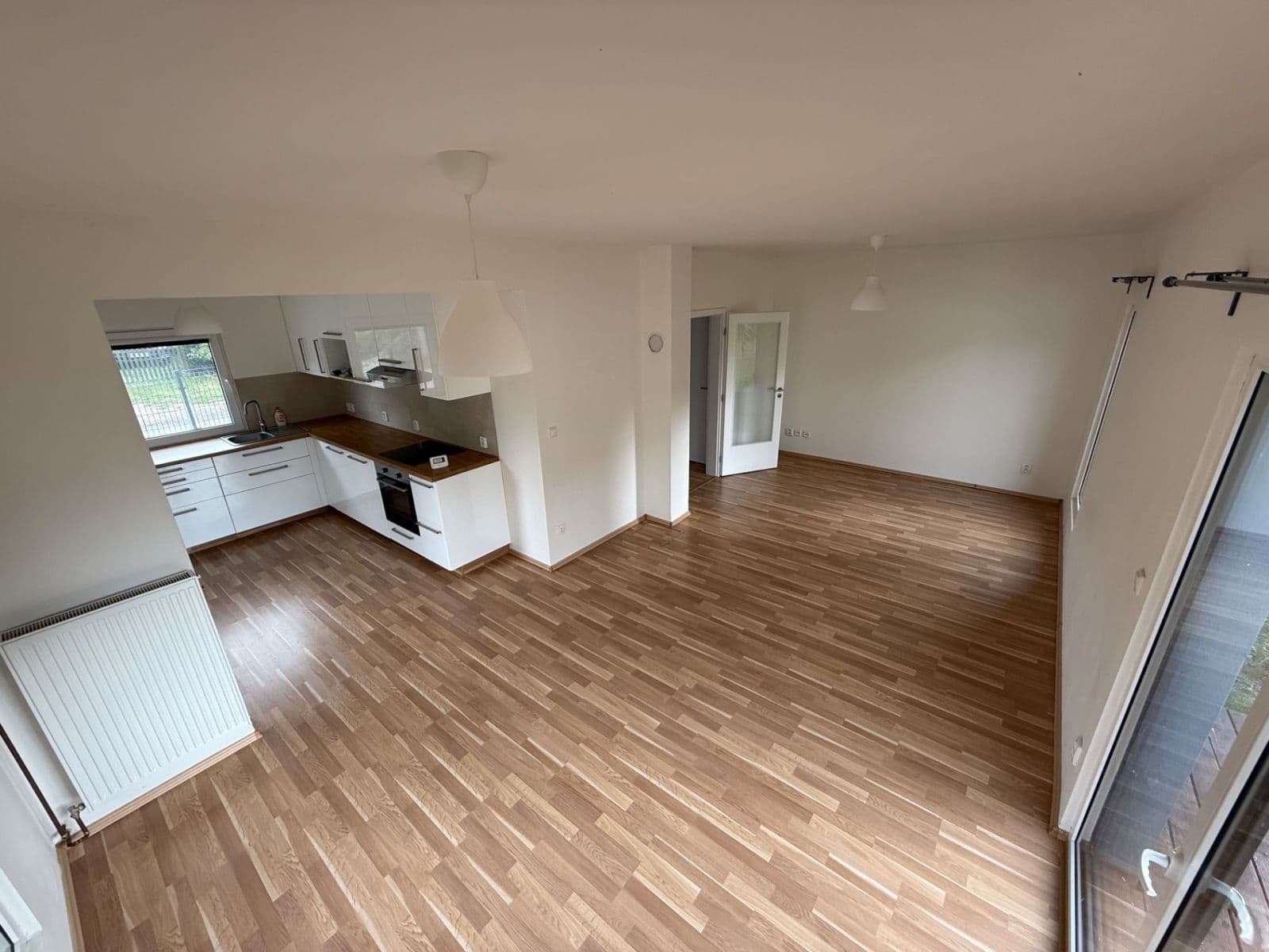 3 bedroom with open-plan kitchen flat to rent, 96 m², Habrová, Plzeň, Plzeňský Region 3 bedroom with open-plan kitchen flat to rent, 96 m², Habrová, Plzeň, Plzeňský Region