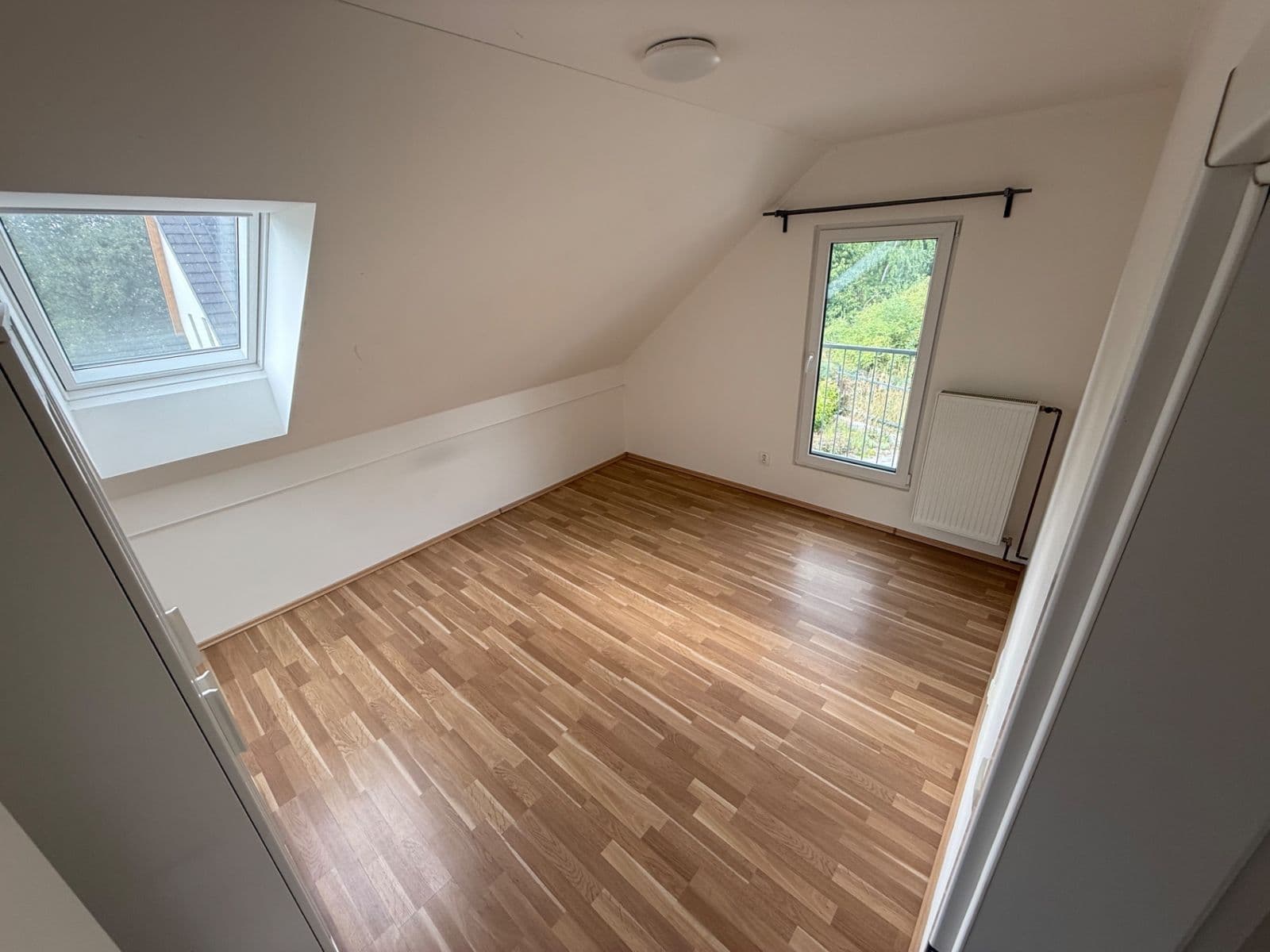 3 bedroom with open-plan kitchen flat to rent, 96 m², Habrová, Plzeň, Plzeňský Region 3 bedroom with open-plan kitchen flat to rent, 96 m², Habrová, Plzeň, Plzeňský Region