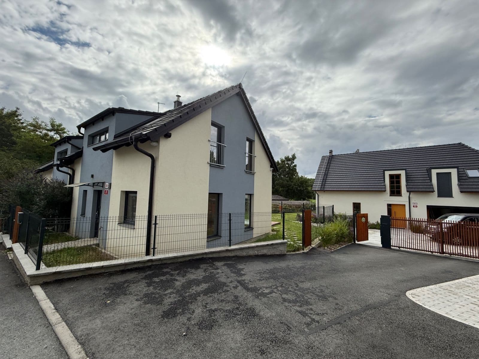 3 bedroom with open-plan kitchen flat to rent, 96 m², Habrová, Plzeň, Plzeňský Region 3 bedroom with open-plan kitchen flat to rent, 96 m², Habrová, Plzeň, Plzeňský Region