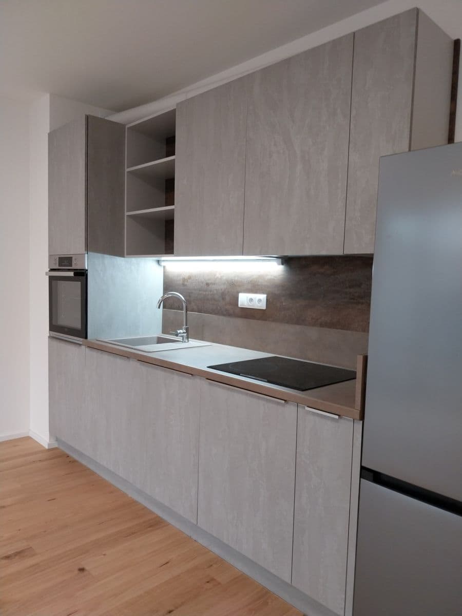 2 bedroom with open-plan kitchen flat to rent, 65 m², Dřevčická, Brandýs nad Labem-Stará Boleslav, Středočeský Region 2 bedroom with open-plan kitchen flat to rent, 65 m², Dřevčická, Brandýs nad Labem-Stará Boleslav, Středočeský Region