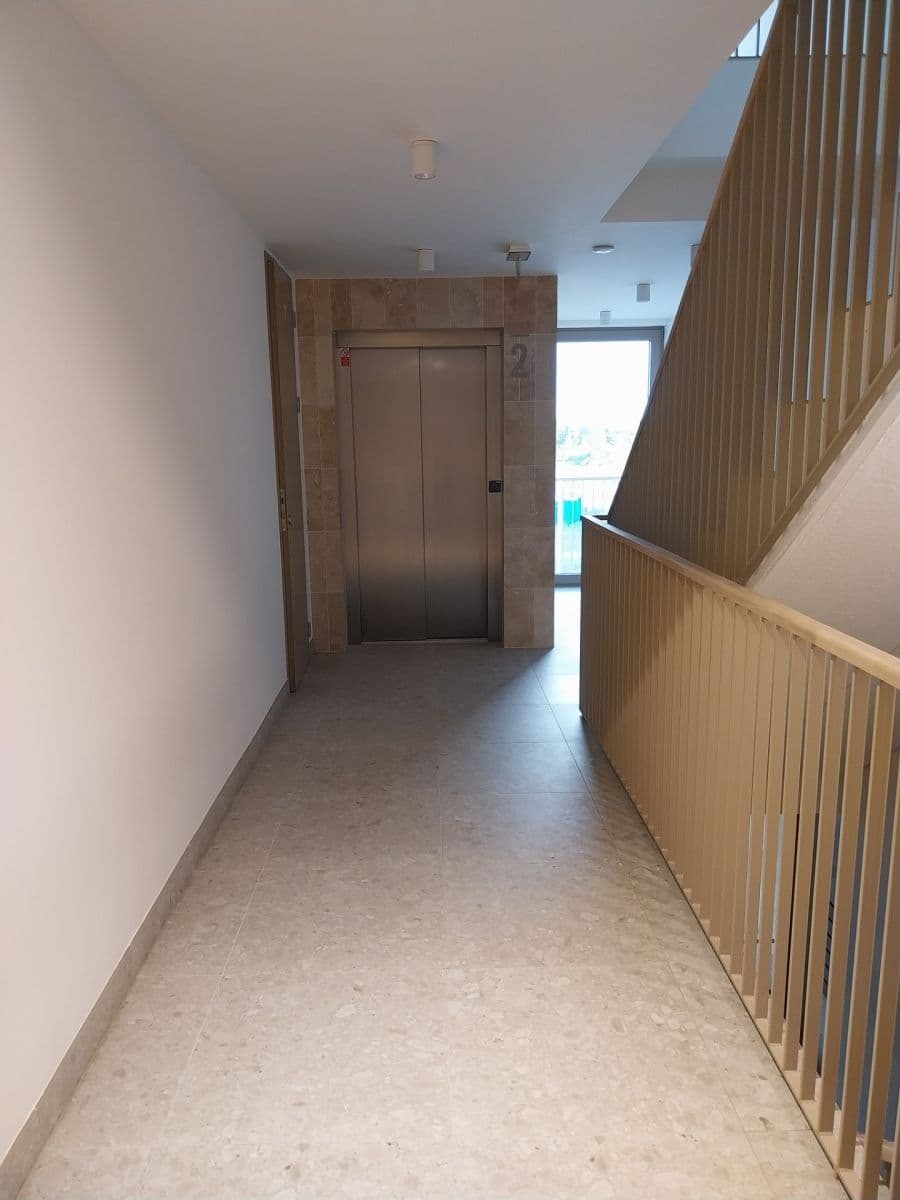 2 bedroom with open-plan kitchen flat to rent, 65 m², Dřevčická, Brandýs nad Labem-Stará Boleslav, Středočeský Region 2 bedroom with open-plan kitchen flat to rent, 65 m², Dřevčická, Brandýs nad Labem-Stará Boleslav, Středočeský Region
