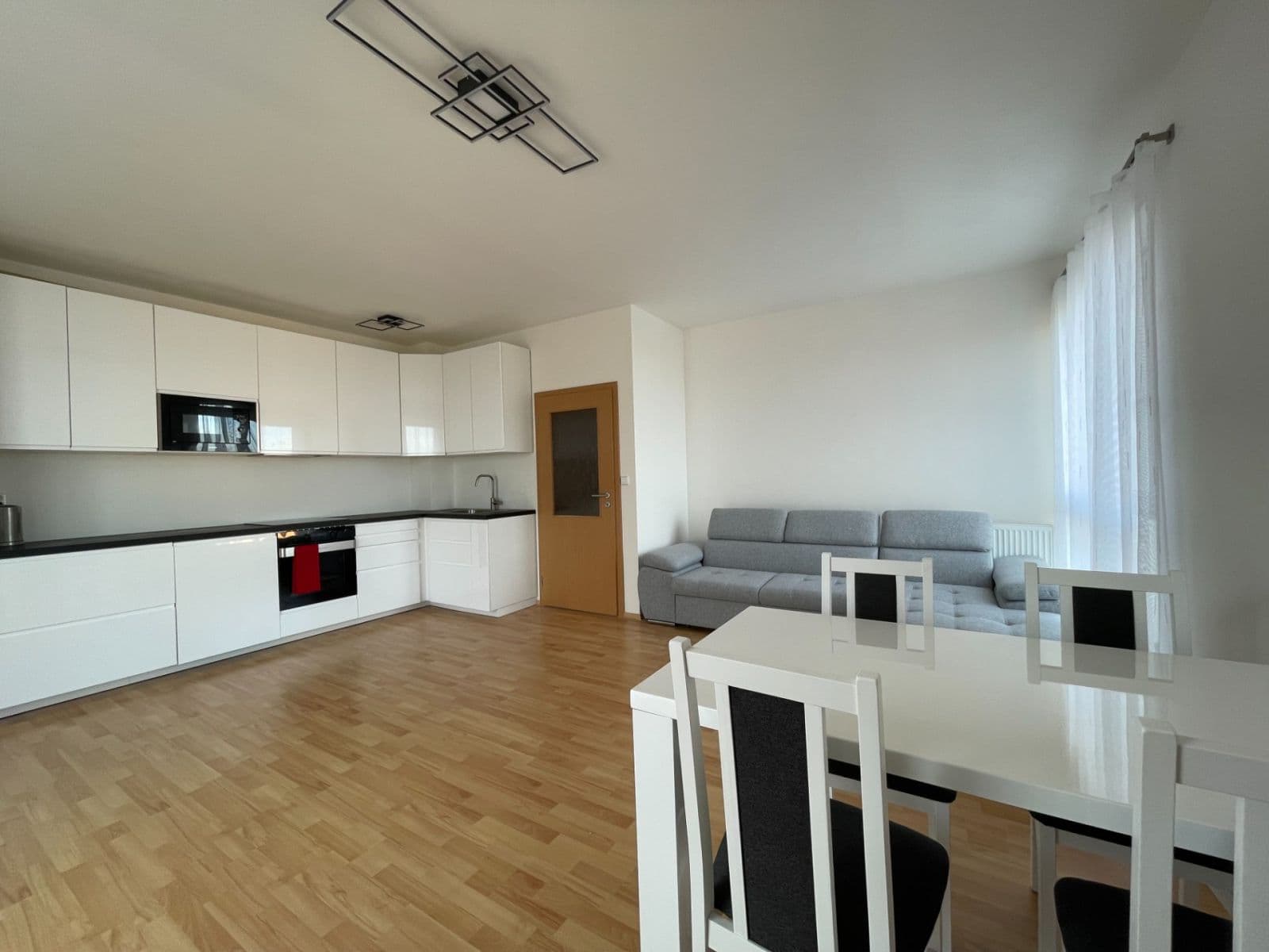 1 bedroom with open-plan kitchen flat to rent, 62 m², Cedrová, Jesenice, Středočeský Region 1 bedroom with open-plan kitchen flat to rent, 62 m², Cedrová, Jesenice, Středočeský Region