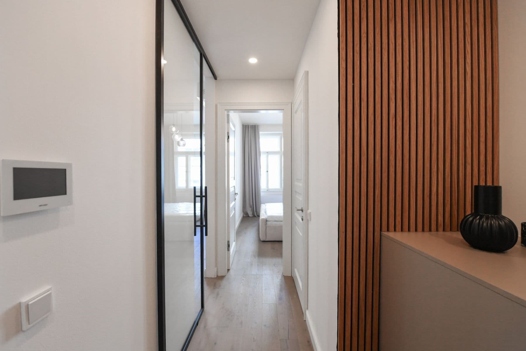 1 bedroom with open-plan kitchen flat to rent, 44 m², Na Spojce, Prague, Prague 1 bedroom with open-plan kitchen flat to rent, 44 m², Na Spojce, Prague, Prague