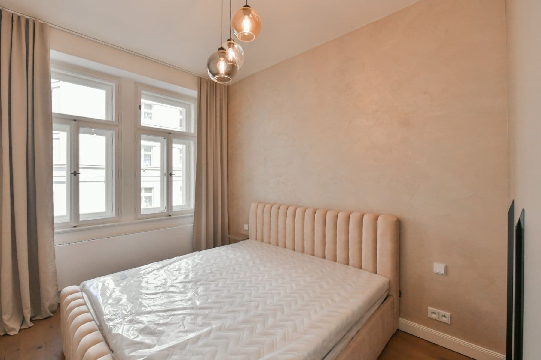1 bedroom with open-plan kitchen flat to rent, 44 m², Na Spojce, Prague, Prague 1 bedroom with open-plan kitchen flat to rent, 44 m², Na Spojce, Prague, Prague