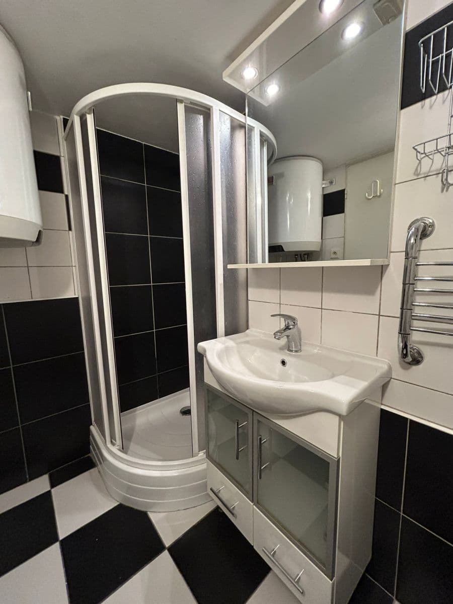 Studio flat for sale, 20 m², Nedvědovo náměstí, Prague, Prague Studio flat for sale, 20 m², Nedvědovo náměstí, Prague, Prague